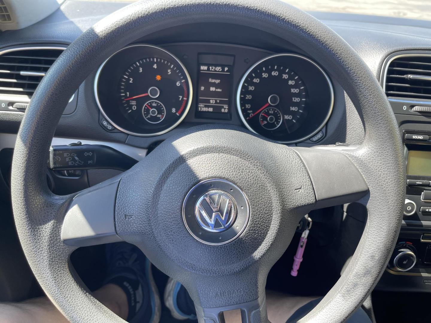 2011 French Blue Metallic /Black Volkswagen Golf 2.5L 4-Door PZEV (WVWDB7AJ3BW) with an 2.5L L5 DOHC 20V engine, 6-Speed Automatic transmission, located at 801 South State Street, Salt Lake City, UT, 84111, (801) 328-0098, 40.751953, -111.888206 - Clean Carfax! Clean title! From a dry climate area no salt no rust! Very nice must see! Features: Alloy Wheels, Front Seat Heaters, Bluetooth Technology, Sunroof(s), Cloth Seats, ABS Brakes, Auxiliary Audio Input, Power Locks, Side Airbags, AM/FM Stereo CD Audio, Power Mirrors, Traction Control, A - Photo#20