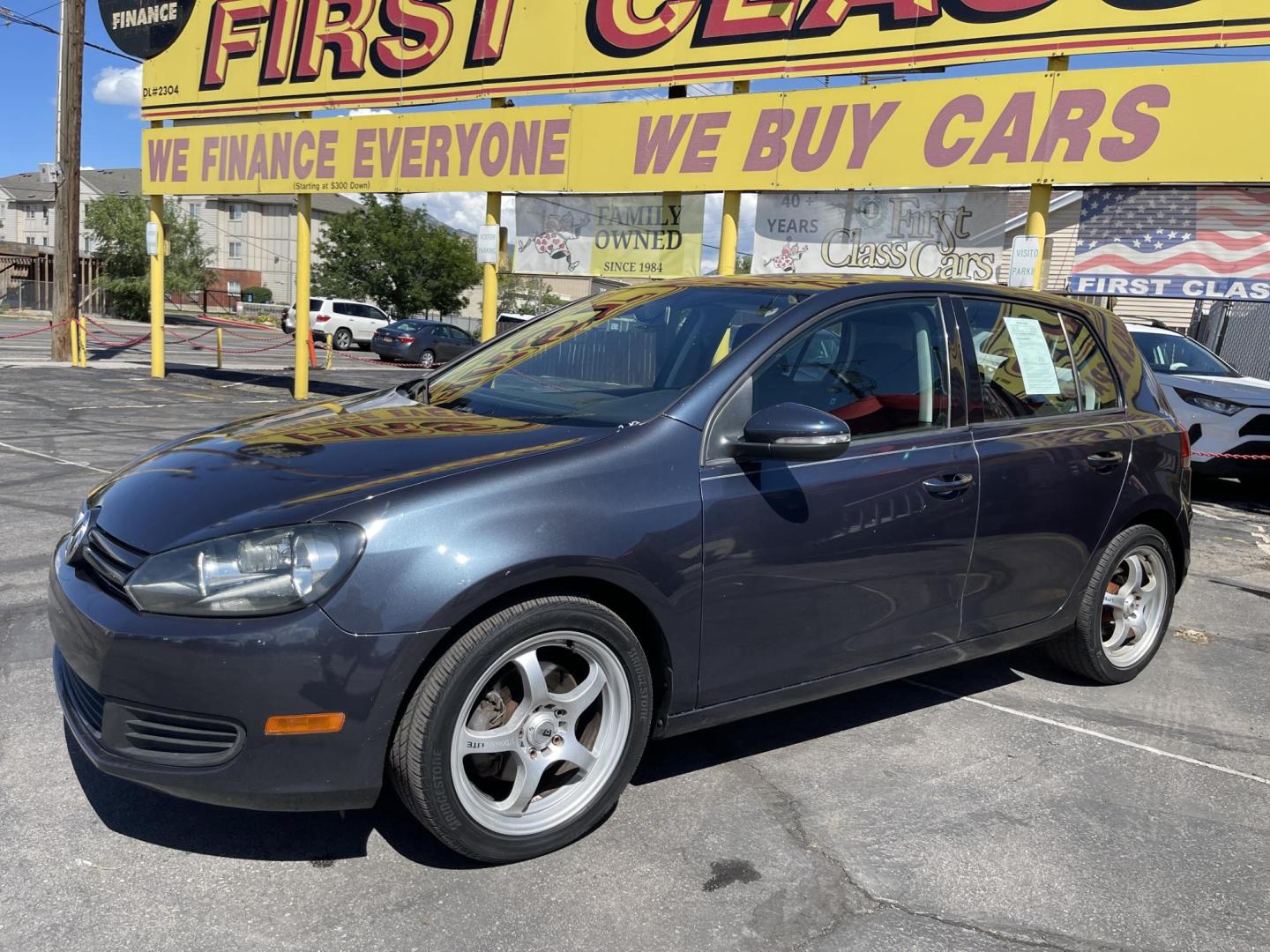 2011 French Blue Metallic /Black Volkswagen Golf 2.5L 4-Door PZEV (WVWDB7AJ3BW) with an 2.5L L5 DOHC 20V engine, 6-Speed Automatic transmission, located at 801 South State Street, Salt Lake City, UT, 84111, (801) 328-0098, 40.751953, -111.888206 - Clean Carfax! Clean title! From a dry climate area no salt no rust! Very nice must see! Features: Alloy Wheels, Front Seat Heaters, Bluetooth Technology, Sunroof(s), Cloth Seats, ABS Brakes, Auxiliary Audio Input, Power Locks, Side Airbags, AM/FM Stereo CD Audio, Power Mirrors, Traction Control, A - Photo#12