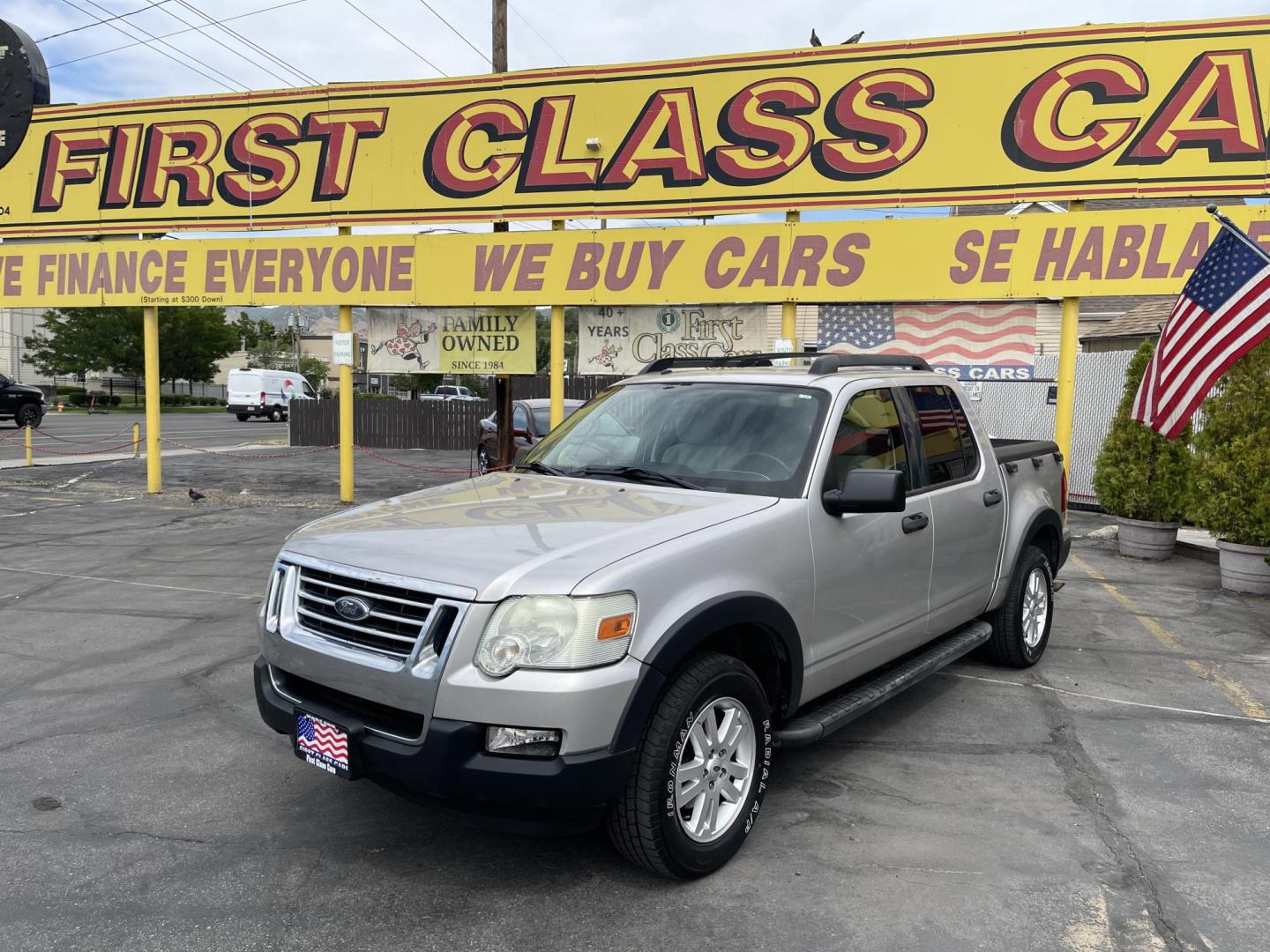 2008 Silver Sky Metallic /Tan Ford Explorer Sport Trac XLT 4.0L 2WD (1FMEU31E58U) with an 4.0L V6 SOHC 12V engine, 5-Speed Automatic transmission, located at 801 South State Street, Salt Lake City, UT, 84111, (801) 328-0098, 40.751953, -111.888206 - Super clean hard to find! Clean Carfax no reported accidents clean title! Lots of regular service history shown on Carfax vehicle has been maintained and taken care of. Features: Alloy Wheels, Satellite Radio Ready, Cloth Seats, Tow Hitch, Running Boards, ABS Brakes, CD Audio, Power Locks, Tractio - Photo#1