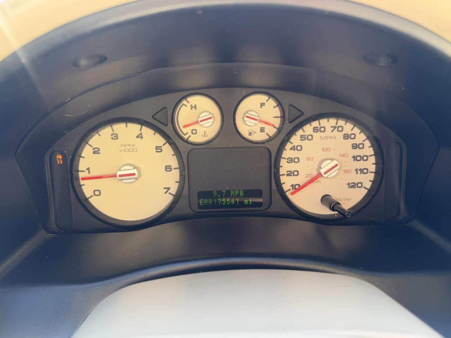 2005 Evergreen Frost Metallic /Tan Ford Freestyle Limited AWD (1FMDK06105G) with an 3.0L V6 DOHC 24V engine, Automatic CVT Overdrive transmission, located at 801 South State Street, Salt Lake City, UT, 84111, (801) 328-0098, 40.751953, -111.888206 - Clean title no reported accidents on Carfax history report. Very nice in great condition for the year and miles. It is in great shape inside and out! Comes with 3rd row seating! Passed all inspections through a certified mechanic and eligible for up to a 5 year warranty that can be added to the car. - Photo#17