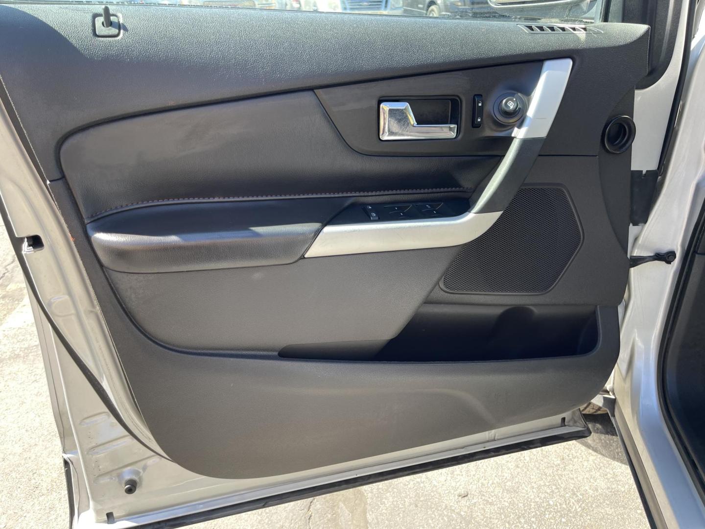 2011 Satin Silver Metallic /Black Ford Edge SEL FWD (2FMDK3JC2BB) with an 3.5L V6 DOHC 24V engine, 6-Speed Automatic transmission, located at 801 South State Street, Salt Lake City, UT, 84111, (801) 328-0098, 40.751953, -111.888206 - Clean Carfax no reported accidents on Carfax! Nice SUV! Features: Alloy Wheels, Parking Sensors, Bluetooth Technology, Satellite Radio Ready, Cloth Seats, SiriusXM Trial Available, ABS Brakes, Auxiliary Audio Input, Power Locks, Rear Defroster, AM/FM Stereo, CD Audio, Power Mirrors, Side Airbags, - Photo#20