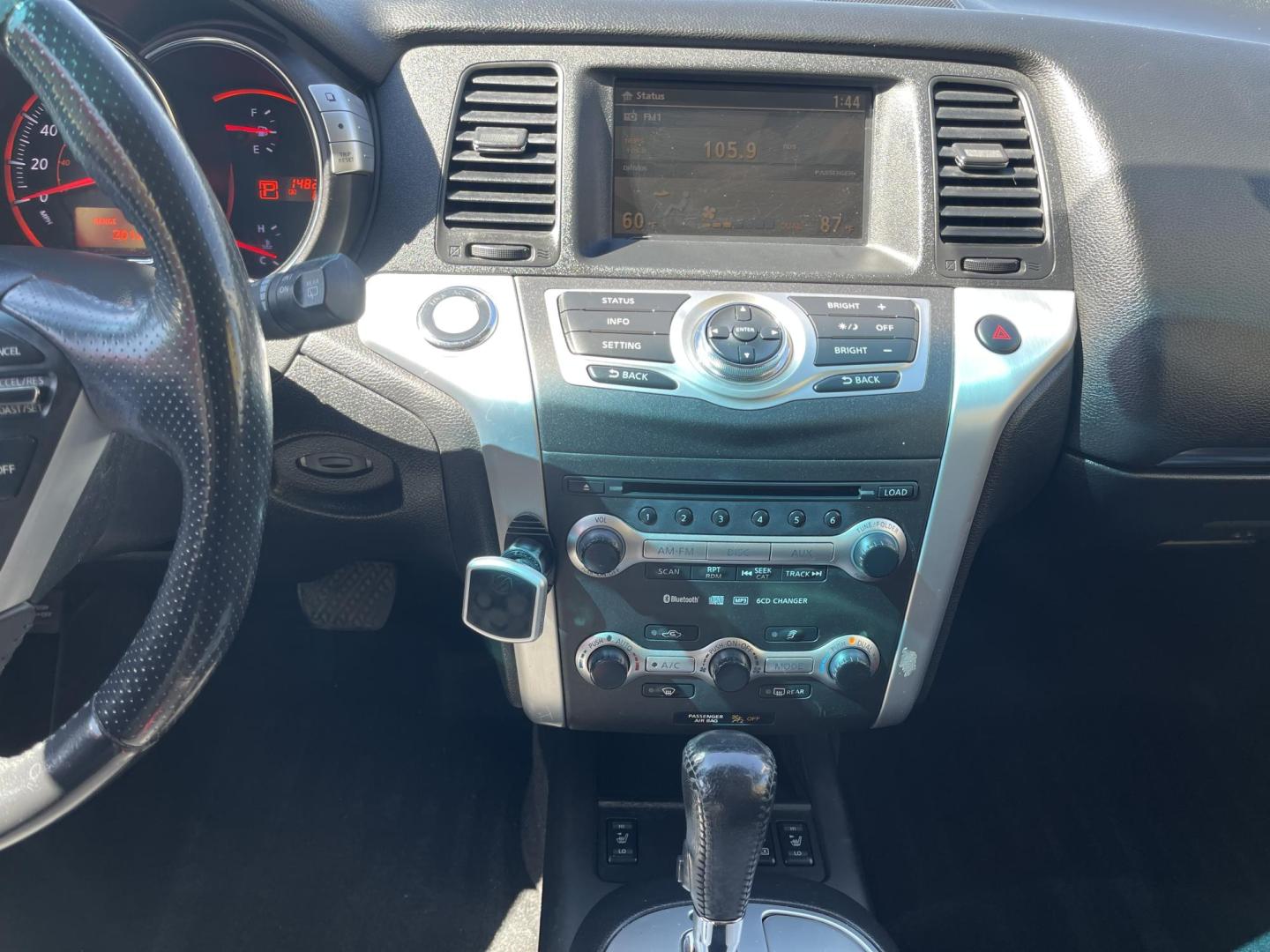 2010 Black Noir Pearl /Black Nissan Murano SL AWD (JN8AZ1MW2AW) with an 3.5L V6 DOHC 24V engine, CVT transmission, located at 801 South State Street, Salt Lake City, UT, 84111, (801) 328-0098, 40.751953, -111.888206 - Clean title! Only 3 previous owners no reported accidents on the Carfax history report! real nice SUV perfect winter and all year around SUV! Super clean inside and out hard to find like this in immaculate condition like it is! A must see you will fall in love!!! Features: 4WD/AWD, Leather Seats, A - Photo#15