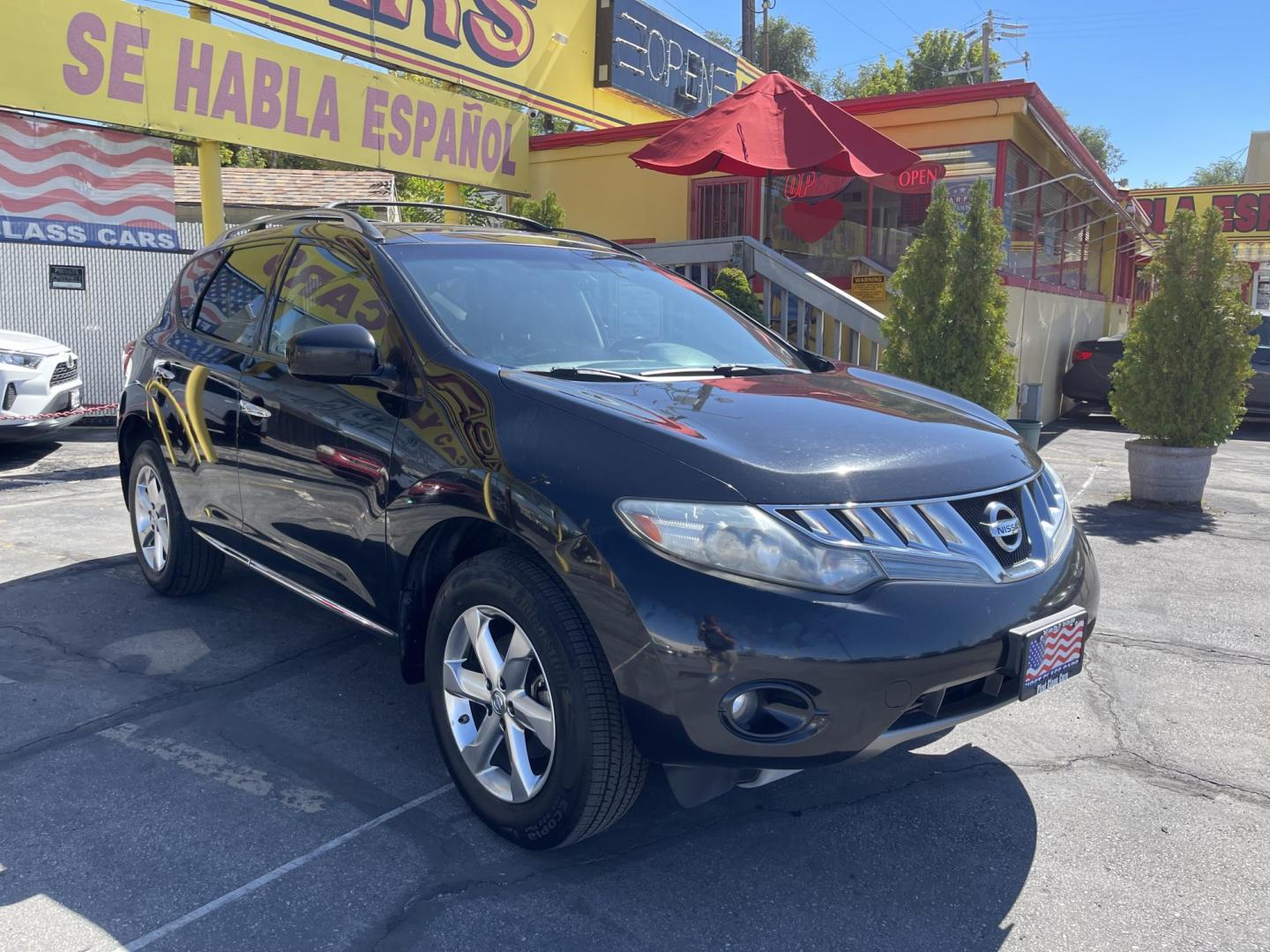 2010 Black Noir Pearl /Black Nissan Murano SL AWD (JN8AZ1MW2AW) with an 3.5L V6 DOHC 24V engine, CVT transmission, located at 801 South State Street, Salt Lake City, UT, 84111, (801) 328-0098, 40.751953, -111.888206 - Clean title! Only 3 previous owners no reported accidents on the Carfax history report! real nice SUV perfect winter and all year around SUV! Super clean inside and out hard to find like this in immaculate condition like it is! A must see you will fall in love!!! Features: 4WD/AWD, Leather Seats, A - Photo#4