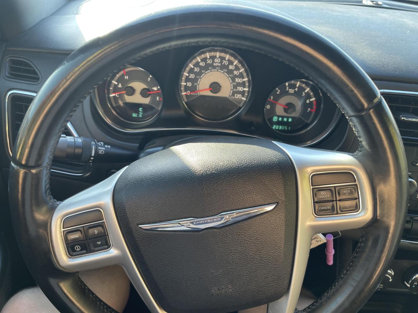 2013 Galaxy White /Black Chrysler 200 Touring (1C3CCBBG1DN) with an 3.6L V6 DOHC 24V FFV engine, 6-Speed Automatic transmission, located at 801 South State Street, Salt Lake City, UT, 84111, (801) 328-0098, 40.751953, -111.888206 - Clean title! No reported accidents on Carfax! Features: Alloy Wheels, Cloth Seats, Satellite Radio Ready, ABS Brakes, Auxiliary Audio Input, Power Locks, Rear Defroster, AM/FM Stereo, CD Audio, Power Mirrors, Side Airbags, Air Conditioning, Cruise Control, Power Seat(s), Traction Control, Automati - Photo#18