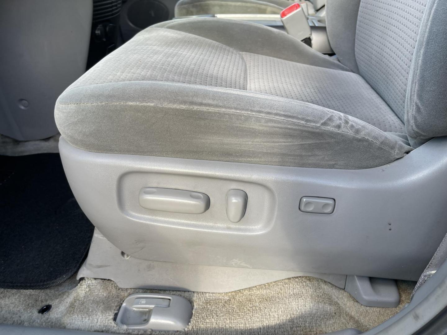 2006 Silver Sky Metallic /Gray Toyota Sienna CE 7-Passenger Seating (5TDZA23CX6S) with an 3.3L V6 DOHC 24V engine, 5-Speed Automatic Overdrive transmission, located at 801 South State Street, Salt Lake City, UT, 84111, (801) 328-0098, 40.751953, -111.888206 - Great affordable family van! 7 passenger seating with 3rd row seating! Good condition for the year, make and miles! *Branded Title* *Rebuilt/Restored* Features Top Features: Cloth Seats, Rear Air Conditioning, Fold-Away Third Row, Third Row Seat, Quad Seats, ABS Brakes, Auxiliary Audio Input, Ove - Photo#15
