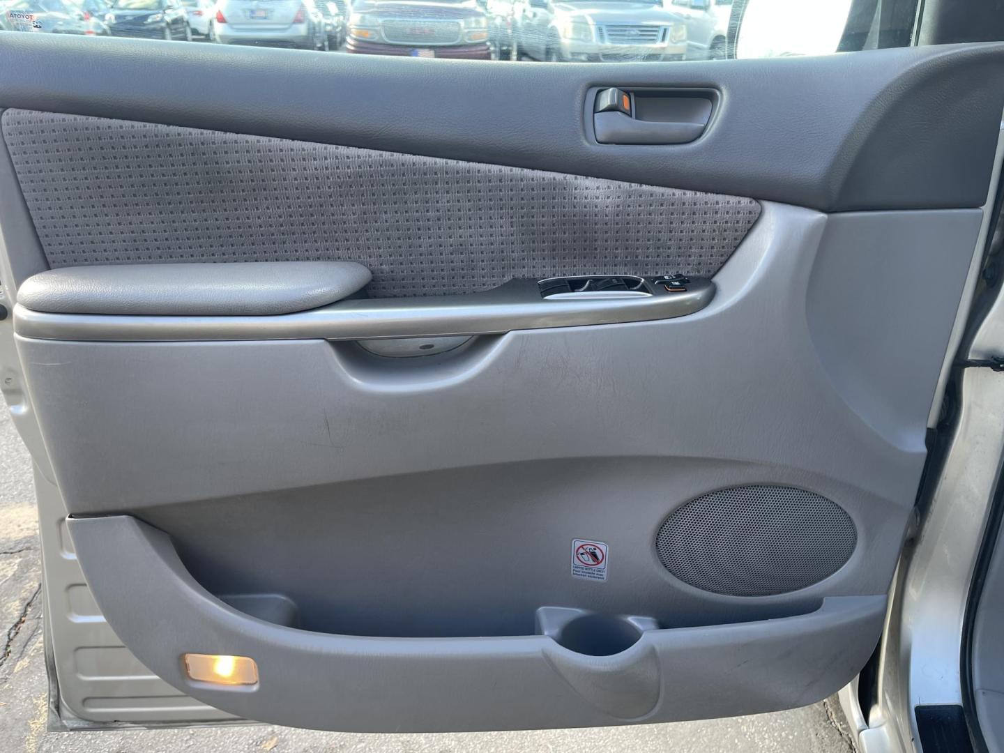 2006 Silver Sky Metallic /Gray Toyota Sienna CE 7-Passenger Seating (5TDZA23CX6S) with an 3.3L V6 DOHC 24V engine, 5-Speed Automatic Overdrive transmission, located at 801 South State Street, Salt Lake City, UT, 84111, (801) 328-0098, 40.751953, -111.888206 - Great affordable family van! 7 passenger seating with 3rd row seating! Good condition for the year, make and miles! *Branded Title* *Rebuilt/Restored* Features Top Features: Cloth Seats, Rear Air Conditioning, Fold-Away Third Row, Third Row Seat, Quad Seats, ABS Brakes, Auxiliary Audio Input, Ove - Photo#16