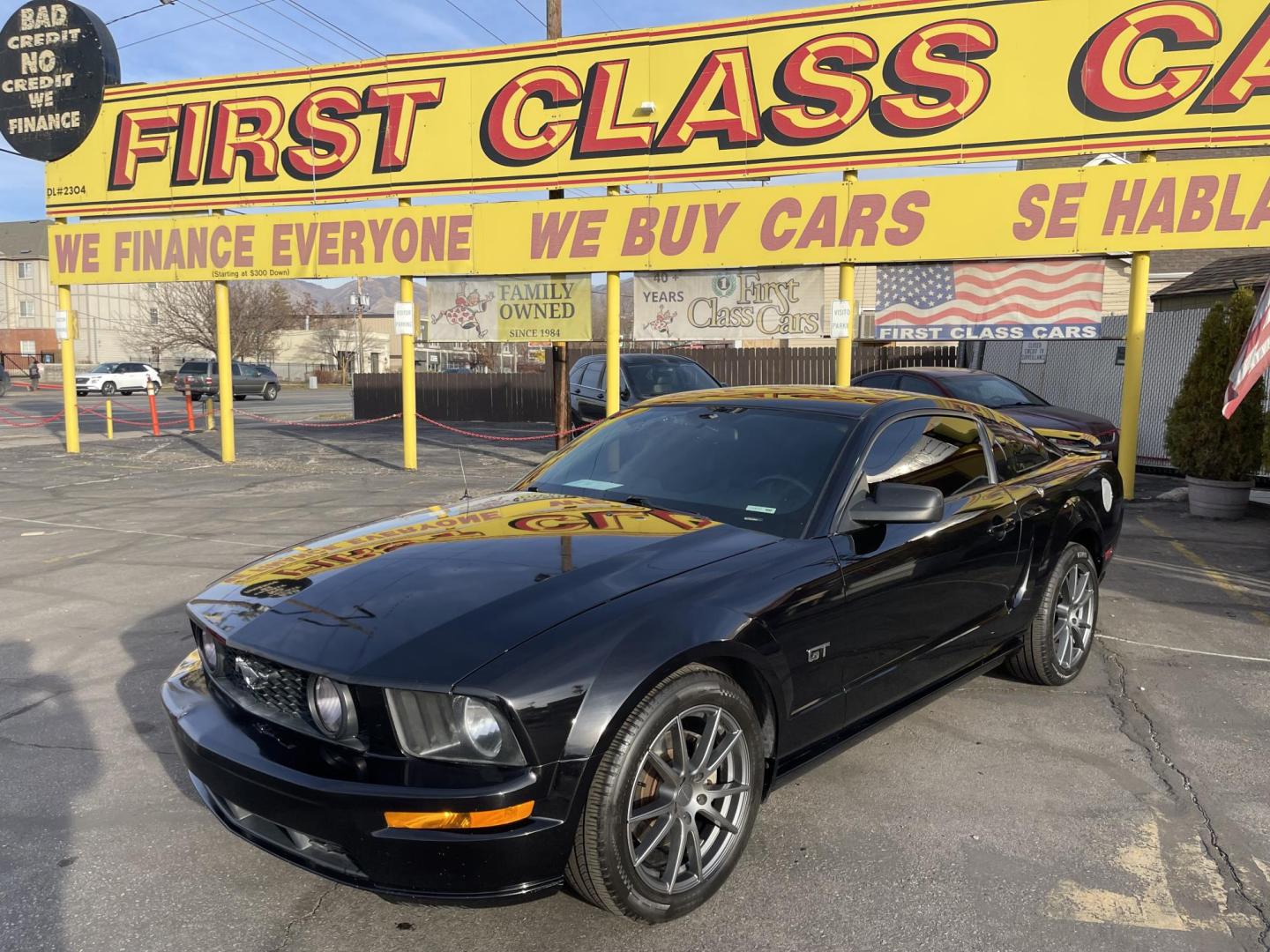 2007 Black /Black Ford Mustang GT Deluxe Coupe (1ZVFT82H975) with an 4.6L V8 SOHC 24V engine, Manual transmission, located at 801 South State Street, Salt Lake City, UT, 84111, (801) 328-0098, 40.751953, -111.888206 - Clean title! Originally from dry climate area according to the Carfax has only been in Utah since 2018! Dry climate clean car in great condition. Very nice clean car in great condition!!! GT Deluxe with nice leather, nice wheels and air intake! Features: Alloy Wheels, Bluetooth Technology, Leather - Photo#1