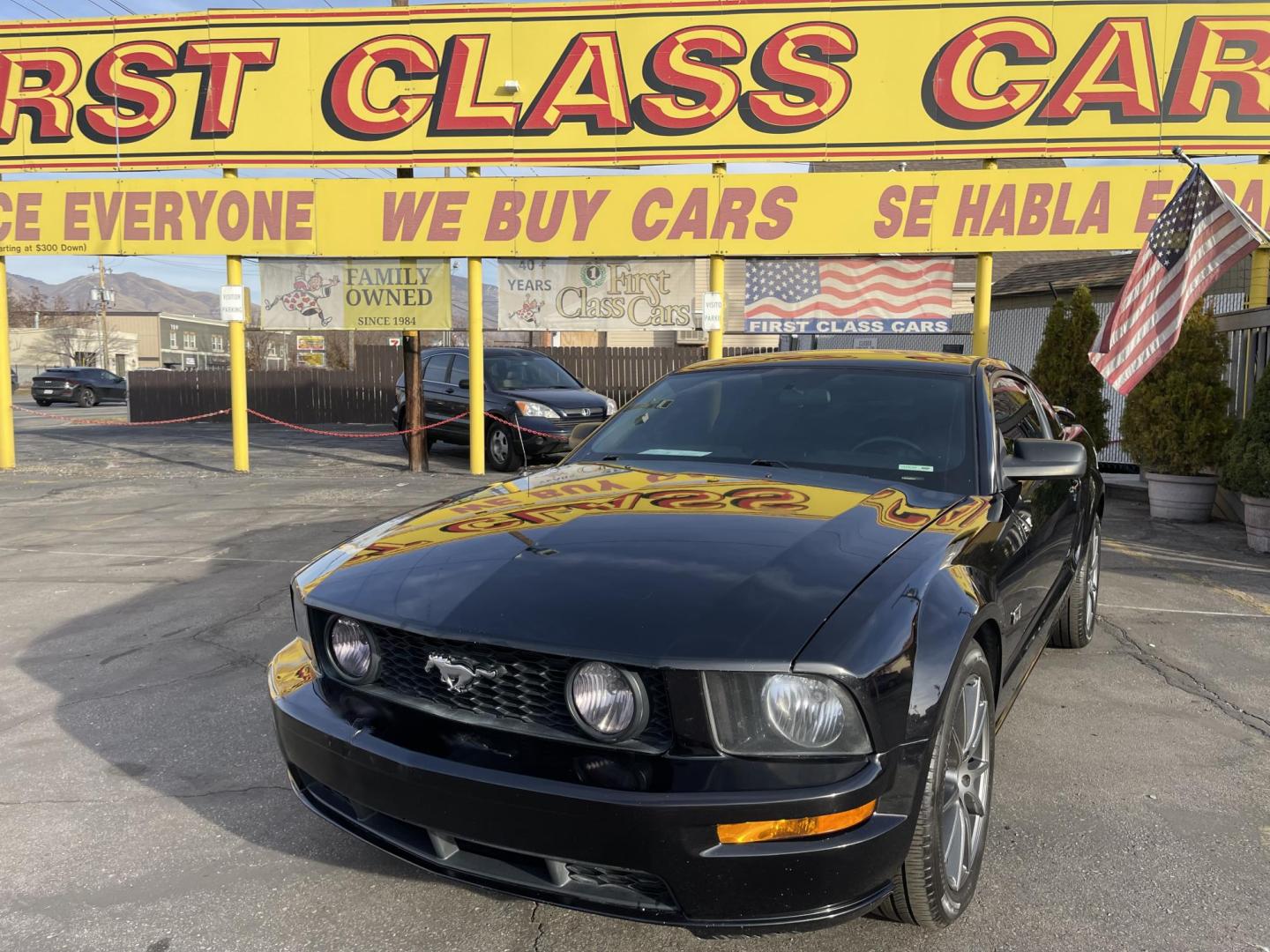 2007 Black /Black Ford Mustang GT Deluxe Coupe (1ZVFT82H975) with an 4.6L V8 SOHC 24V engine, Manual transmission, located at 801 South State Street, Salt Lake City, UT, 84111, (801) 328-0098, 40.751953, -111.888206 - Clean title! Originally from dry climate area according to the Carfax has only been in Utah since 2018! Dry climate clean car in great condition. Very nice clean car in great condition!!! GT Deluxe with nice leather, nice wheels and air intake! Features: Alloy Wheels, Bluetooth Technology, Leather - Photo#2