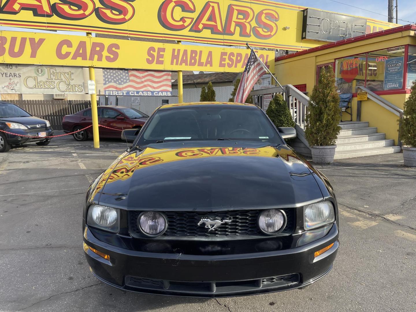2007 Black /Black Ford Mustang GT Deluxe Coupe (1ZVFT82H975) with an 4.6L V8 SOHC 24V engine, Manual transmission, located at 801 South State Street, Salt Lake City, UT, 84111, (801) 328-0098, 40.751953, -111.888206 - Clean title! Originally from dry climate area according to the Carfax has only been in Utah since 2018! Dry climate clean car in great condition. Very nice clean car in great condition!!! GT Deluxe with nice leather, nice wheels and air intake! Features: Alloy Wheels, Bluetooth Technology, Leather - Photo#3