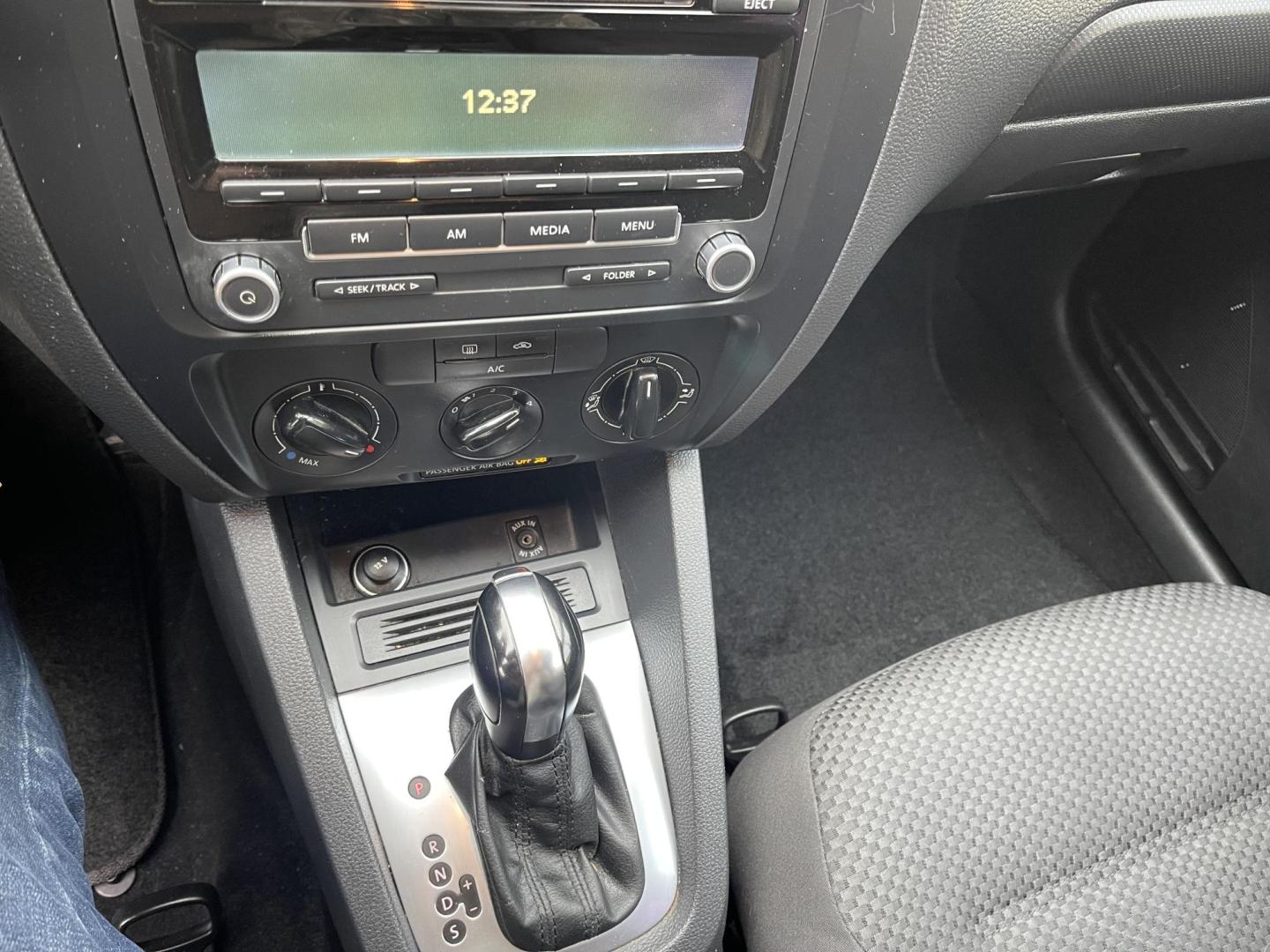 2014 Metropolitan Gray Metallic /BLACK Volkswagen Jetta S (3VW2K7AJXEM) with an 2.0L L4 DOHC 20V engine, Automatic transmission, located at 801 South State Street, Salt Lake City, UT, 84111, (801) 328-0098, 40.751953, -111.888206 - Super clean 2014 Volkswagen Jetta S Clean title! Only 2 reported owners on the Carfax history report! Title guaranteed clean by Carfax. Hard to find this clean with low miles. Great Gas mileage. Volkswagen's are one of the best affordable commuter cars. Features: Automatic transmission, 100,534 mil - Photo#16