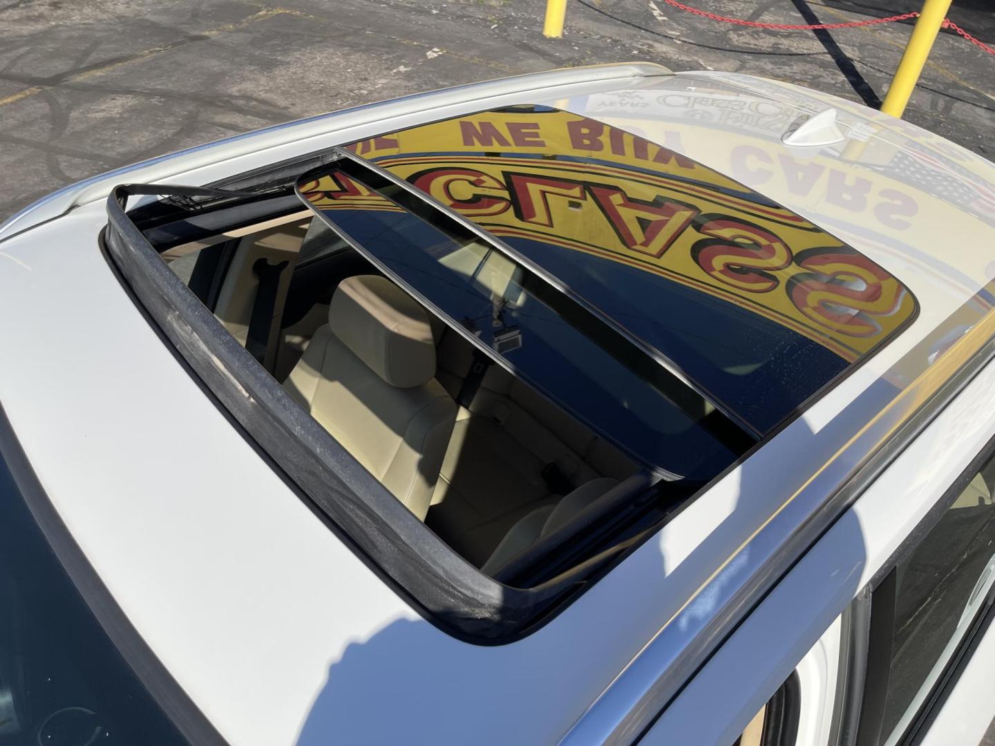 2013 Super White /Tan BMW X1 xDrive35i (WBAVM5C51DV) with an 3.0L L6 DOHC 24V engine, 6-Speed Automatic transmission, located at 801 South State Street, Salt Lake City, UT, 84111, (801) 328-0098, 40.751953, -111.888206 - Super clean immaculate condition inside and out! AWD great all year SUV! Clean title! Hard to find car! No accidents on Carfax! Only 2 previous owners! Originally from Florida according to Carfax it came to Utah with the second owner. Features: 4WD/AWD, Memory Seat(s), Alloy Wheels, Navigation Syst - Photo#24