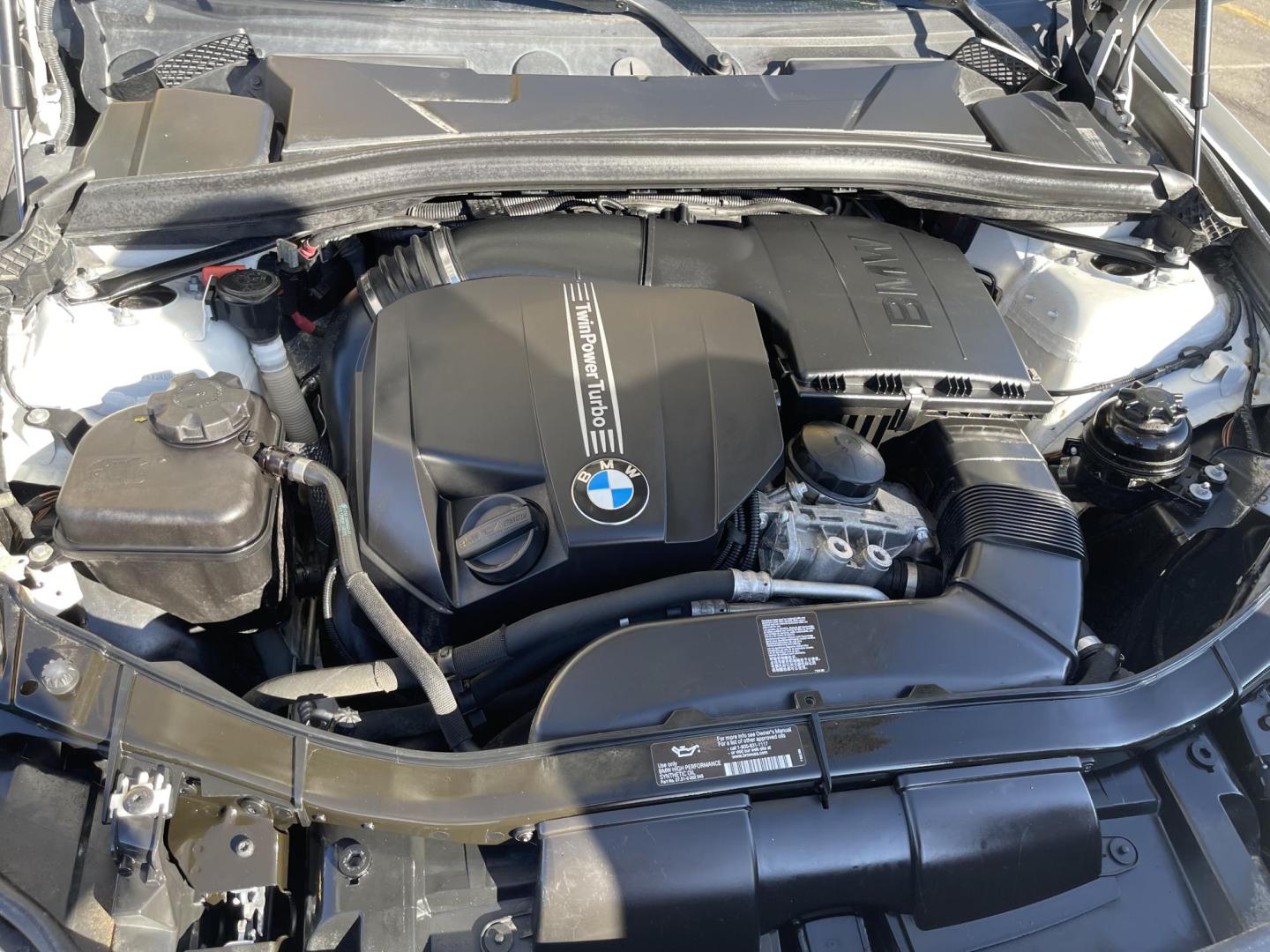 2013 Super White /Tan BMW X1 xDrive35i (WBAVM5C51DV) with an 3.0L L6 DOHC 24V engine, 6-Speed Automatic transmission, located at 801 South State Street, Salt Lake City, UT, 84111, (801) 328-0098, 40.751953, -111.888206 - Super clean immaculate condition inside and out! AWD great all year SUV! Clean title! Hard to find car! No accidents on Carfax! Only 2 previous owners! Originally from Florida according to Carfax it came to Utah with the second owner. Features: 4WD/AWD, Memory Seat(s), Alloy Wheels, Navigation Syst - Photo#26