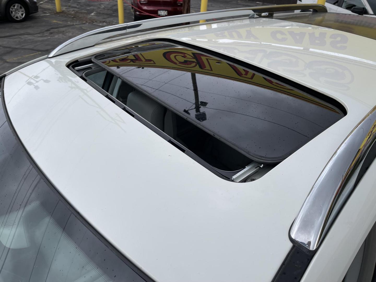2008 Super White /Tan Mercedes-Benz GL-Class GL550 (4JGBF86E98A) with an 5.5L V8 DOHC 32V engine, 7-Speed Automatic Overdrive transmission, located at 801 South State Street, Salt Lake City, UT, 84111, (801) 328-0098, 40.751953, -111.888206 - Loaded with every feature made on this model lots of extras!!! Immaculate condition hard find for sure to get one this clean that is in excellent condition for the year, make and miles! This is a gem. Perfect all around family vehicle! Features: 20 Inch Plus Wheels, Power Hatch/Deck Lid, 4WD/AWD, - Photo#18