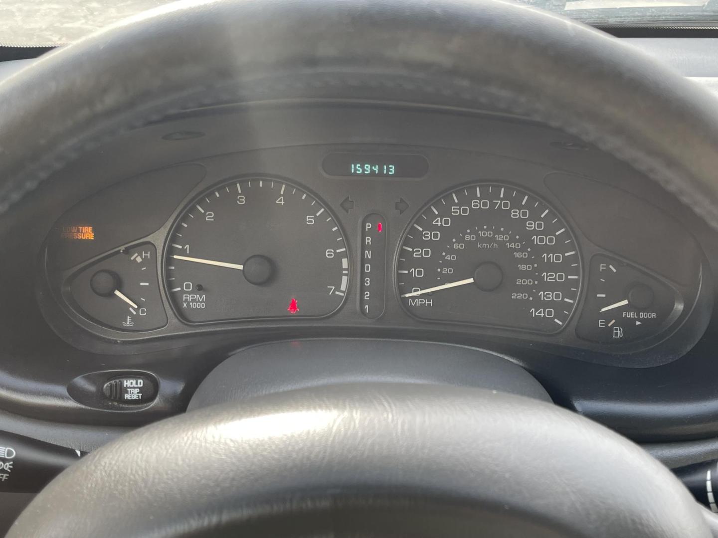 2000 Rallye Red /BROWN Oldsmobile Alero GL1 Sedan (1G3NL52T3YC) with an 2.4L L4 DOHC 16V engine, 5-Speed Manual Overdrive transmission, located at 801 South State Street, Salt Lake City, UT, 84111, (801) 328-0098, 40.751953, -111.888206 - Features: Automatic, power locks, power windows, power seat, alloy wheels, am/fm/cd, cloth interior, 4 cylinder 2.4 liter motor, electronic defrost, * All advertised prices are just dollars above cost to make room for new inventory these are our cash prices plus taxes, licensing and dealer fees. A - Photo#16
