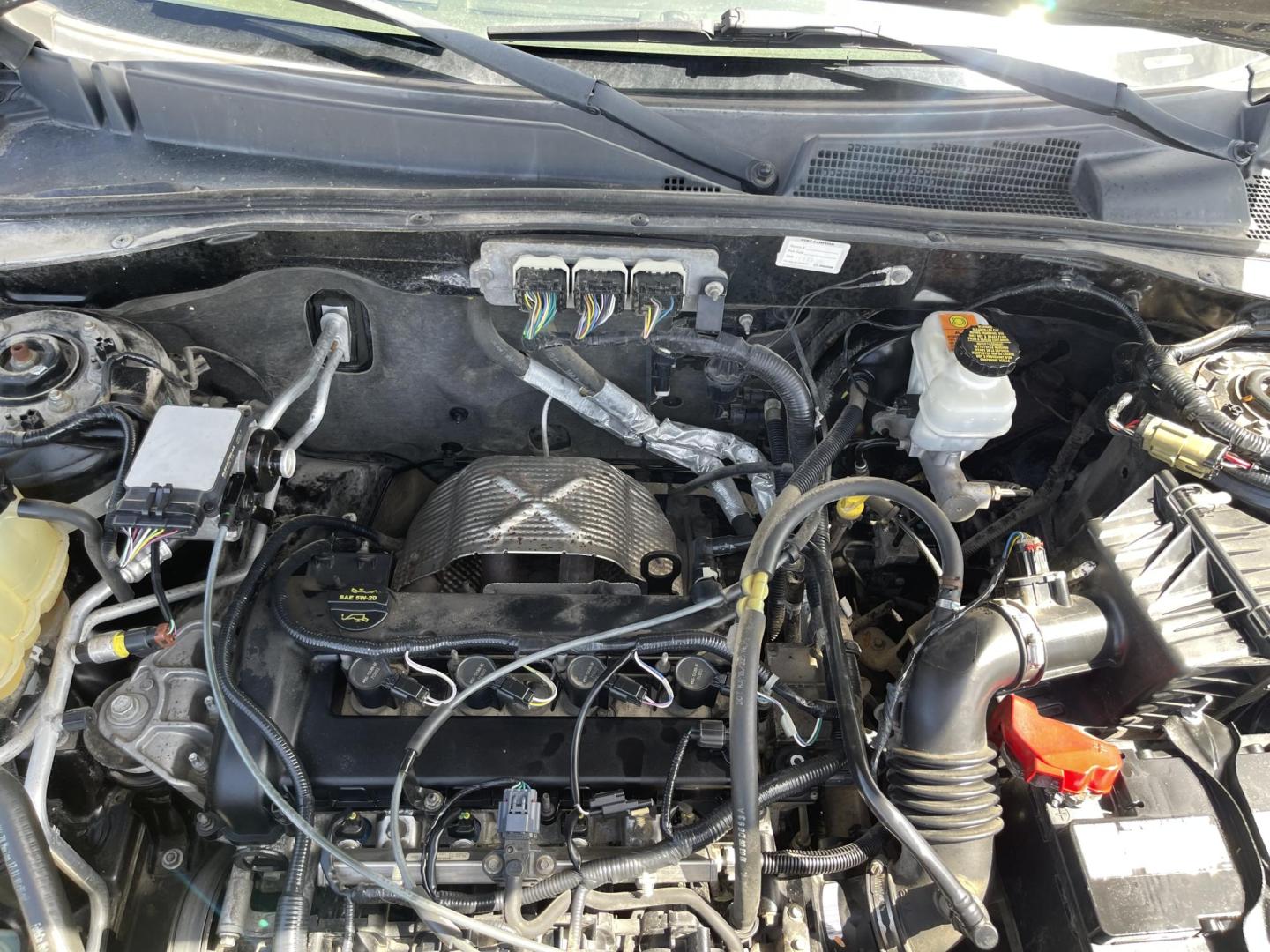 2008 Blue /Tan Mazda Tribute i Grand Touring FWD (4F2CZ02Z38K) with an 2.3L L4 DOHC 24V engine, 4-Speed Automatic Overdrive transmission, located at 801 South State Street, Salt Lake City, UT, 84111, (801) 328-0098, 40.751953, -111.888206 - Clean title! No reported accidents on Carfax history report only 3 previous owners!!! Features: Alloy Wheels, Cloth Seats, Sport Package, ABS Brakes, Auxiliary Audio Input, Power Locks, Side Airbags, AM/FM Stereo, CD Audio, Power Mirrors, Traction Control, Air Conditioning, Full Roof Rack, Power W - Photo#20