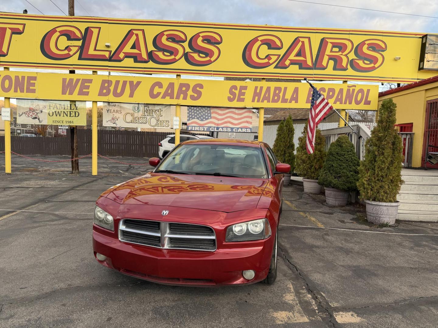 2006 Flame Red /TAN Dodge Charger R/T (2B3KA53H56H) with an 5.7L V8 OHV 16V engine, 5-Speed Automatic Overdrive transmission, located at 801 South State Street, Salt Lake City, UT, 84111, (801) 328-0098, 40.751953, -111.888206 - Clean title! No accidents on Carfax! Good running vehicle! Affordable transportation! Features: Automatic, Leather Seats, Heated Seats, Power Seats, Alloy Wheels, am/fm/cd radio, 5.7 Liter V8, power windows, power locks, moonroof, * All advertised prices are just dollars above cost to make room - Photo#1