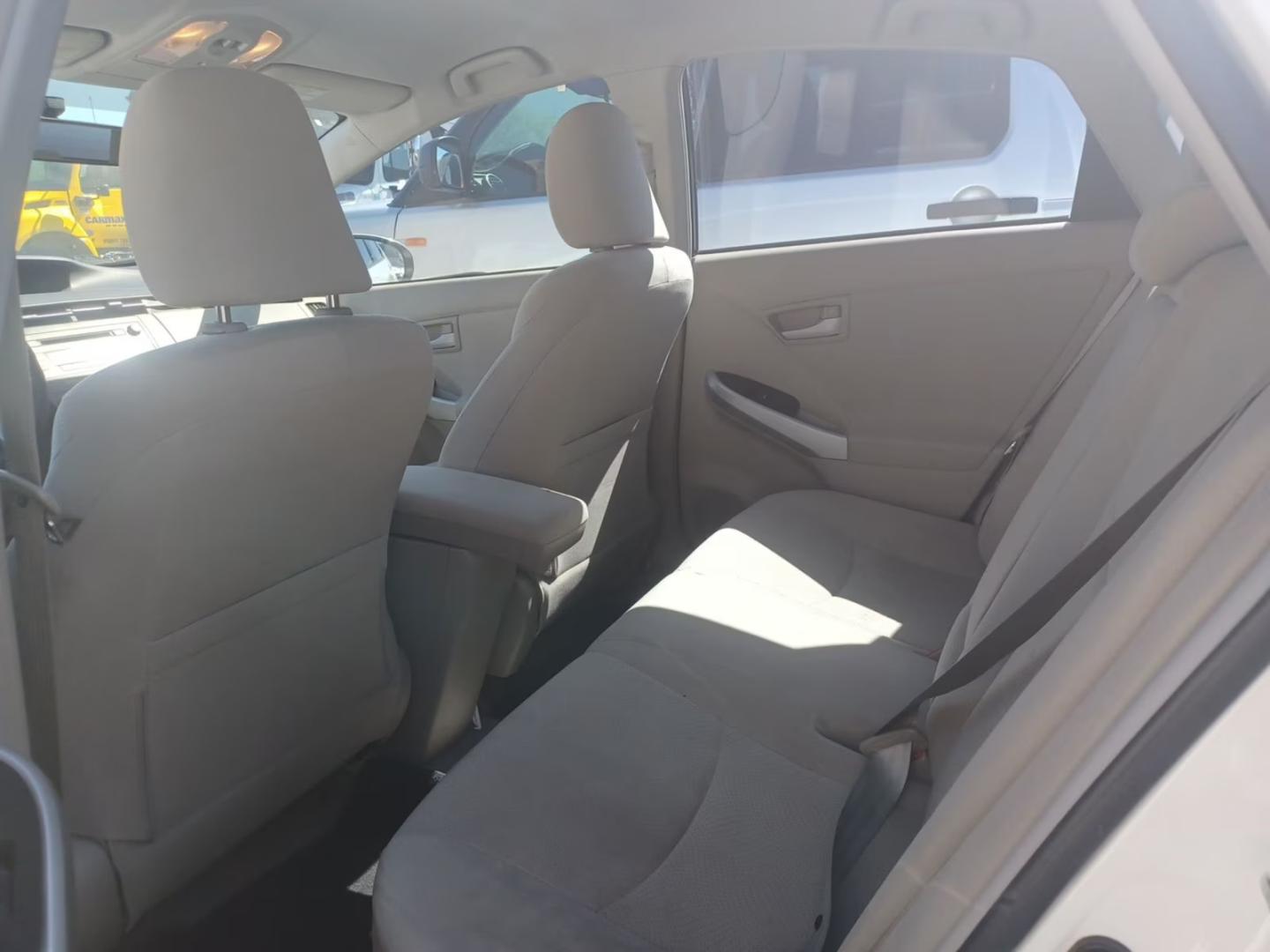 2010 Super White /Tan Toyota Prius Prius II (JTDKN3DU8A0) with an 1.8L L4 DOHC 16V engine, Continuously Variable Transmisson transmission, located at 801 South State Street, Salt Lake City, UT, 84111, (801) 328-0098, 40.751953, -111.888206 - Clean title Carfax 1-owner car extremely hard to find this well kept in this great condition for the year!!! The 2010 Toyota Prius Four has an EPA-estimated fuel economy of 51 mpg city, 48 mpg highway, and 50 mpg combined. These numbers are achieved through a hybrid synergy drive system with a 1.8-l - Photo#4