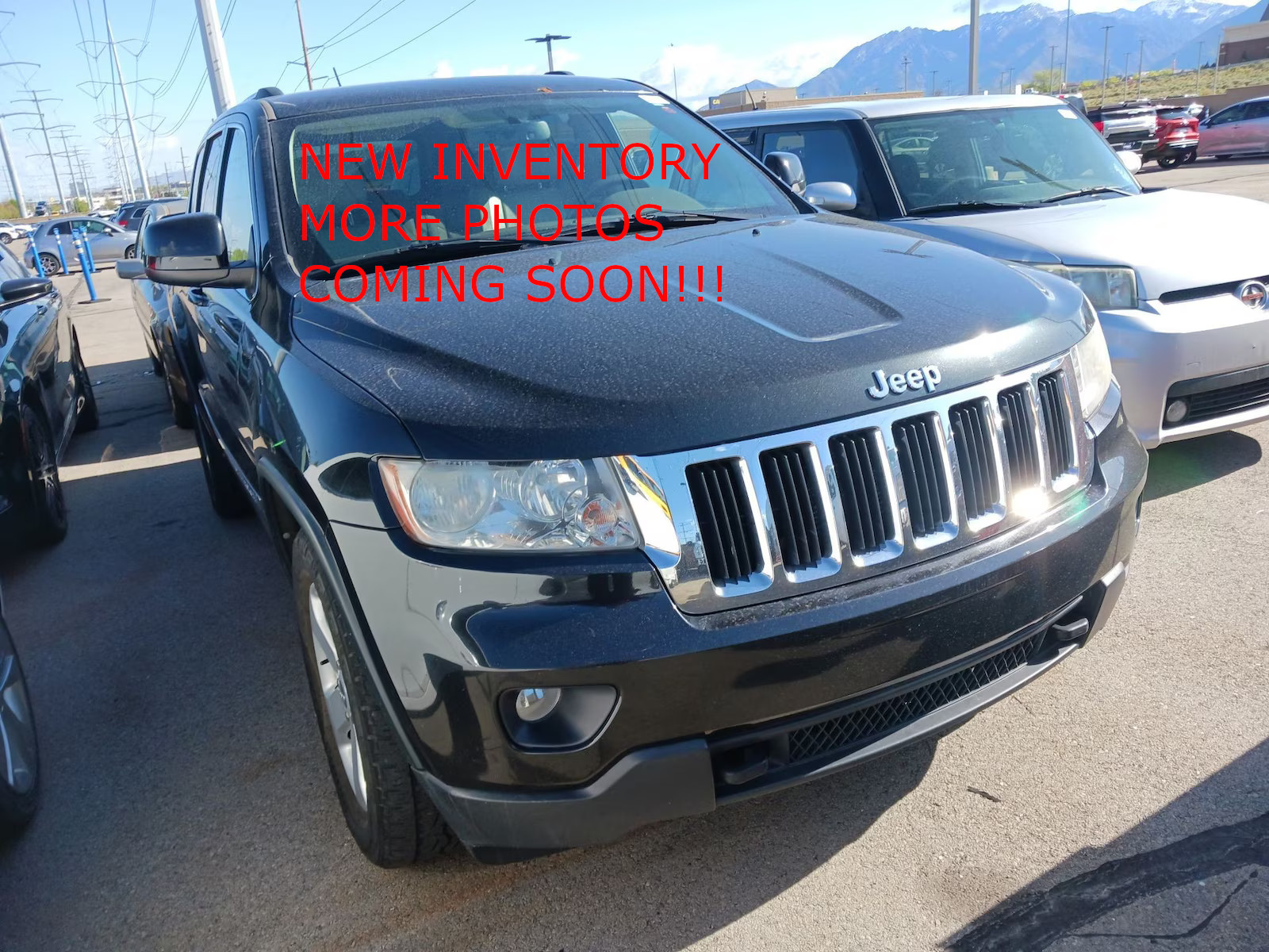 photo of 2012 Jeep Grand Cherokee Laredo 4WD
