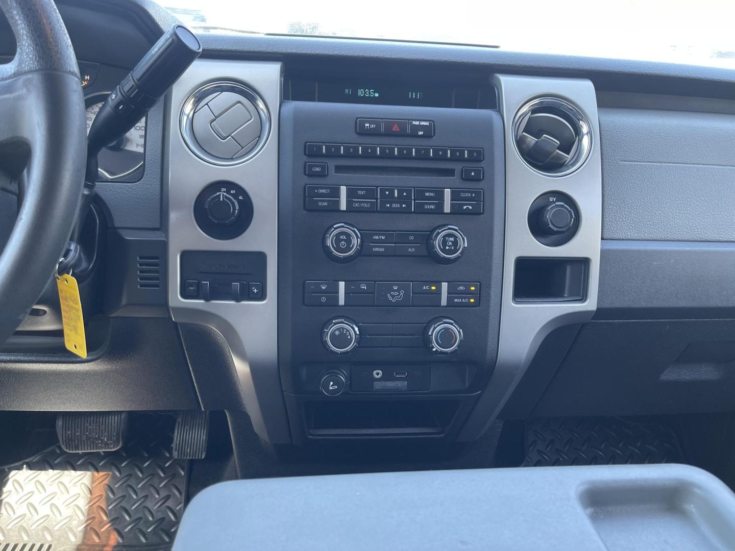 2011 Blue /Gray Ford F-150 FX4 SuperCrew 5.5-ft. Bed 4WD (1FTFW1EF0BF) with an 5.0L V8 engine, 4-Speed Automatic transmission, located at 801 South State Street, Salt Lake City, UT, 84111, (801) 328-0098, 40.751953, -111.888206 - Clean title! Hard find extra clean! Immaculate condition! 6 passenger truck lots of room inside! 4x4 tires are in great shape! Must see truck for anyone looking for a clean 4x4 truck!!! Features: 4x4, Cloth Seats, Alloy Wheels, Rear View Camera, Bed Cover, Satellite Radio Ready, Bed Liner,Tow Hitch - Photo#21