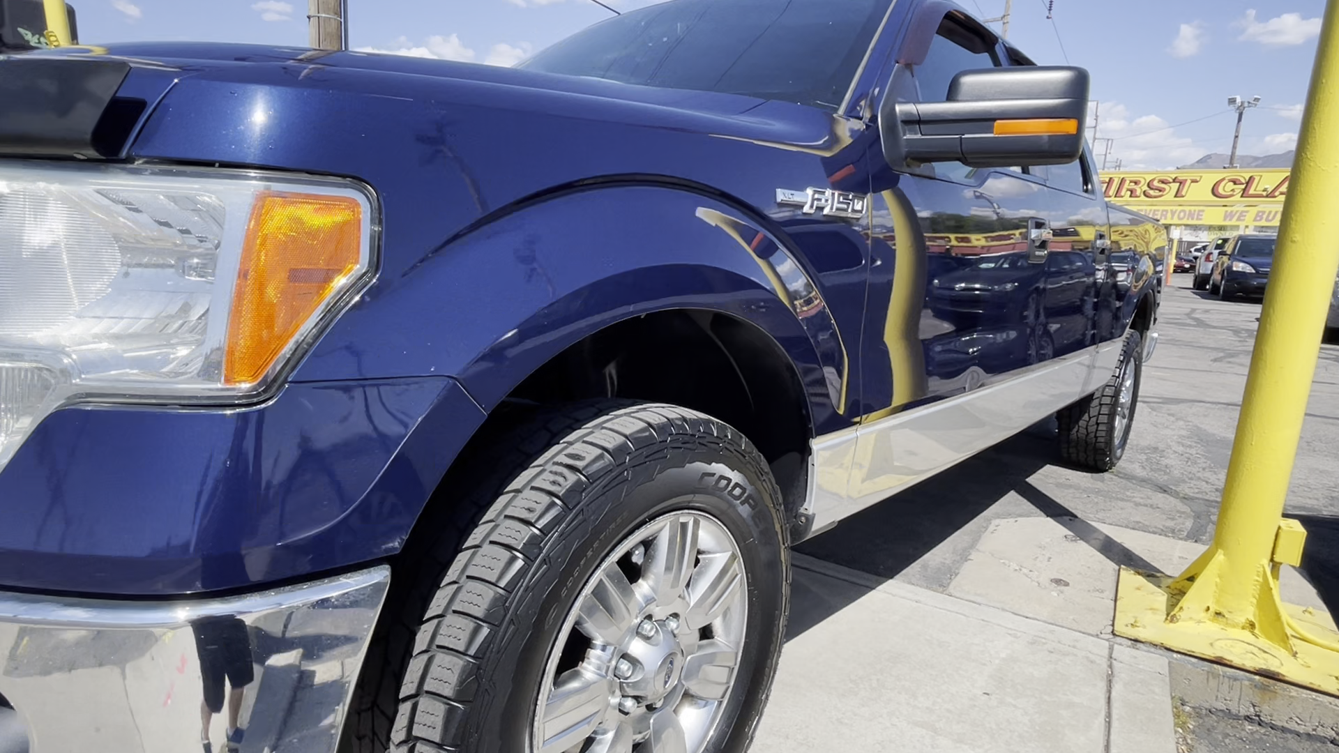 2011 Blue /Gray Ford F-150 FX4 SuperCrew 5.5-ft. Bed 4WD (1FTFW1EF0BF) with an 5.0L V8 engine, 4-Speed Automatic transmission, located at 801 South State Street, Salt Lake City, UT, 84111, (801) 328-0098, 40.751953, -111.888206 - Clean title! Hard find extra clean! Immaculate condition! 6 passenger truck lots of room inside! 4x4 tires are in great shape! Must see truck for anyone looking for a clean 4x4 truck!!! Features: 4x4, Cloth Seats, Alloy Wheels, Rear View Camera, Bed Cover, Satellite Radio Ready, Bed Liner,Tow Hitch- Photo#36