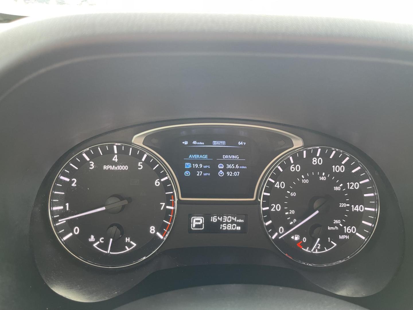 2013 Super White /Black Nissan Pathfinder LE 4WD (5N1AR2MM9DC) with an 3.5L V6 DOHC 24V engine, Continuously Variable Transmission transmission, located at 801 South State Street, Salt Lake City, UT, 84111, (801) 328-0098, 40.751953, -111.888206 - Clean title only 2 owners on Carfax! Spacious 3rd row seating! Perfect family vehicle! Carfax shows regular service history! Vehicle has been maintained and kept in good condition by previous owners! Perfect all year vehicle with 4 wheel drive! Features: 4x4, Alloy Wheels, Rear Air Conditioning, C - Photo#23