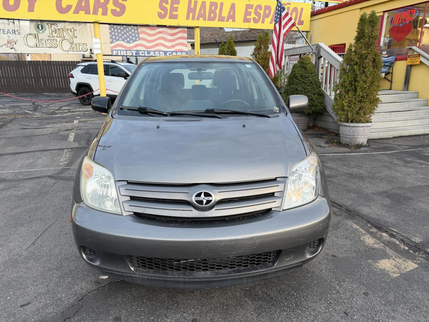2005 Mineral Gray Metallic /Black Scion xA Hatchback (JTKKT624950) with an 1.5L L4 DOHC 16V engine, Automatic transmission, located at 801 South State Street, Salt Lake City, UT, 84111, (801) 328-0098, 40.751953, -111.888206 - Clean title! Gas saver The 2005 Scion xA Hatchback has an EPA-estimated gas mileage of 27 mpg in the city and 35 mpg on the highway!!! Great car for anyone looking for affordable reliable transportation! Scion is made by Toyota so this has affordability but dependable with a Toyota motor and Toyota - Photo#2