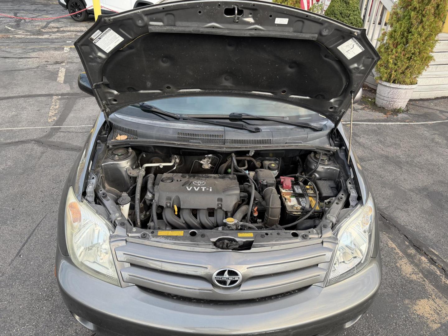 2005 Mineral Gray Metallic /Black Scion xA Hatchback (JTKKT624950) with an 1.5L L4 DOHC 16V engine, Automatic transmission, located at 801 South State Street, Salt Lake City, UT, 84111, (801) 328-0098, 40.751953, -111.888206 - Clean title! Gas saver The 2005 Scion xA Hatchback has an EPA-estimated gas mileage of 27 mpg in the city and 35 mpg on the highway!!! Great car for anyone looking for affordable reliable transportation! Scion is made by Toyota so this has affordability but dependable with a Toyota motor and Toyota - Photo#18