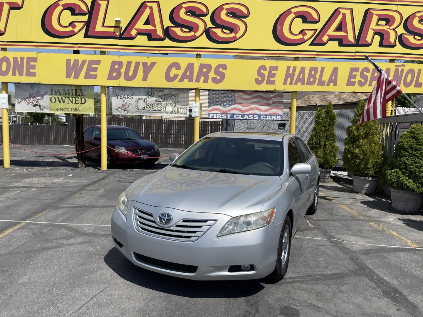 2007 Silver Sky Metallic /Tan Toyota Camry LE V6 (4T1BK46K47U) with an 3.5L V6 DOHC 24V engine, 6-Speed Automatic Overdrive transmission, located at 801 South State Street, Salt Lake City, UT, 84111, (801) 328-0098, 40.751953, -111.888206 - Clean title! Super low Miles for the year! No accidents on Carfax! 22 service records on Carfax that show regular maintenance and service including oil changes! From a dry climate area in Arizona has not been in the Utah snow yet! Approved for up to a 5 year warranty through our national warranty co - Photo#1