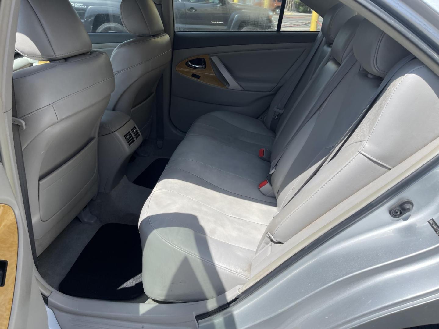 2007 Silver Sky Metallic /Tan Toyota Camry LE V6 (4T1BK46K47U) with an 3.5L V6 DOHC 24V engine, 6-Speed Automatic Overdrive transmission, located at 801 South State Street, Salt Lake City, UT, 84111, (801) 328-0098, 40.751953, -111.888206 - Clean title! Super low Miles for the year! No accidents on Carfax! 22 service records on Carfax that show regular maintenance and service including oil changes! From a dry climate area in Arizona has not been in the Utah snow yet! Approved for up to a 5 year warranty through our national warranty co - Photo#10