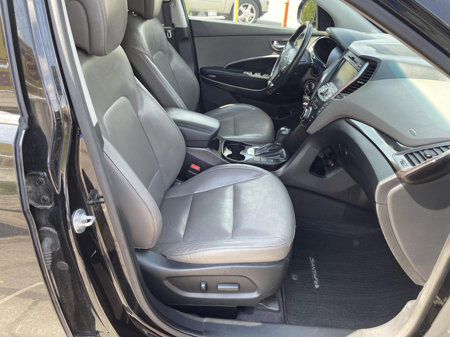 2013 Black /Tan Hyundai Santa Fe GLS AWD (KM8SNDHF2DU) with an 3.3L V6 DOHC 24V engine, 6-Speed Automatic transmission, located at 801 South State Street, Salt Lake City, UT, 84111, (801) 328-0098, 40.751953, -111.888206 - Super clean 2013 Santa Fe inside and out very clean SUV! Clean title! 3rd row seating! Leather Seats! All Wheel Drive! Approved for up to a 5 year bumper to bumper warranty that covers every major part! This is a must see for anyone looking for a clean SUV with 3rd row seating! Features: 4WD/AWD, A - Photo#27