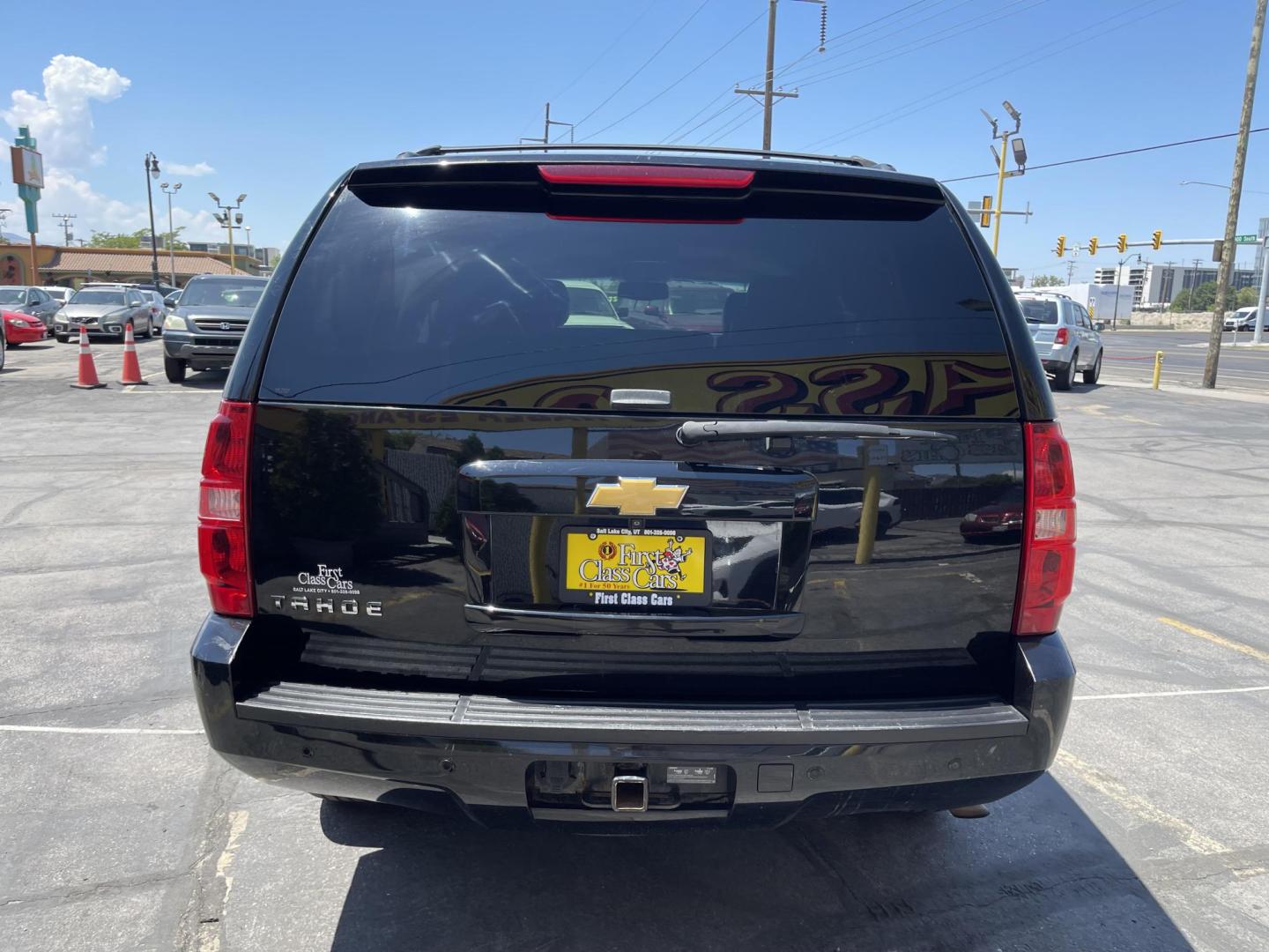 2014 Black /Black Chevrolet Tahoe LT 4WD (1GNSKBE08ER) with an 5.3L V8 OHV 16V FFV engine, 6-Speed Automatic transmission, located at 801 South State Street, Salt Lake City, UT, 84111, (801) 328-0098, 40.751953, -111.888206 - Clean title! Immaculate condition inside and out! Must see 3rd row SUV with 4x4 and leather interior! Approved for up to a 5 year warranty through Protective! Already passed Utah state emissions and been inspected by a mechanic and approved for up to a 5 year powertrain warranty by the warranty mech - Photo#6
