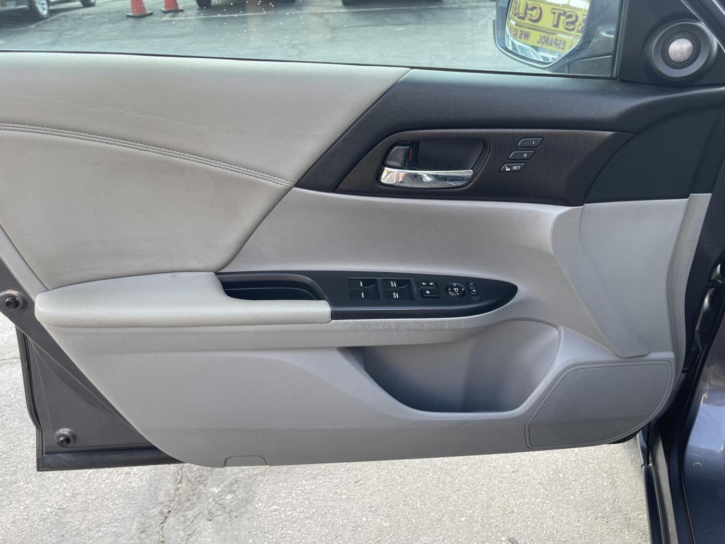 2014 Graphite Pearl /Gray Honda Accord EX-L Sedan CVT (1HGCR2F88EA) with an 2.4L L4 DOHC 16V engine, Continuously Variable Transmission transmission, located at 801 South State Street, Salt Lake City, UT, 84111, (801) 328-0098, 40.751953, -111.888206 - Clean title! No accidents only 2 previous owners! Immaculate condition hard to find from dry climate area no salt no rust! Excellent condition must see for anyone looking for a clean Honda Accord! Approved for up to a 5 year warranty covered through Protective warranty company covered bumper to bump - Photo#17