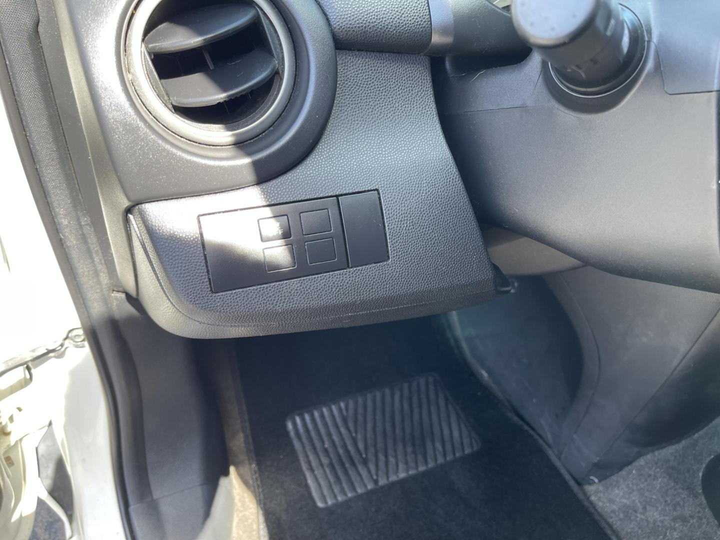 2013 Super White /BLACK Mazda MAZDA2 Touring (JM1DE1LZ7D0) with an 1.5L L4 DOHC 16V engine, Automatic transmission, located at 801 South State Street, Salt Lake City, UT, 84111, (801) 328-0098, 40.751953, -111.888206 - Clean Title!!! Good condition for the year, make and miles! Great gas mileage averaging 29 mpg in the city and 35 mpg on the highway! Approved for up to a 5 year warranty through Protective warranty company! Must see for anyone looking for clean reliable transportation and great gas mileage that wi - Photo#20