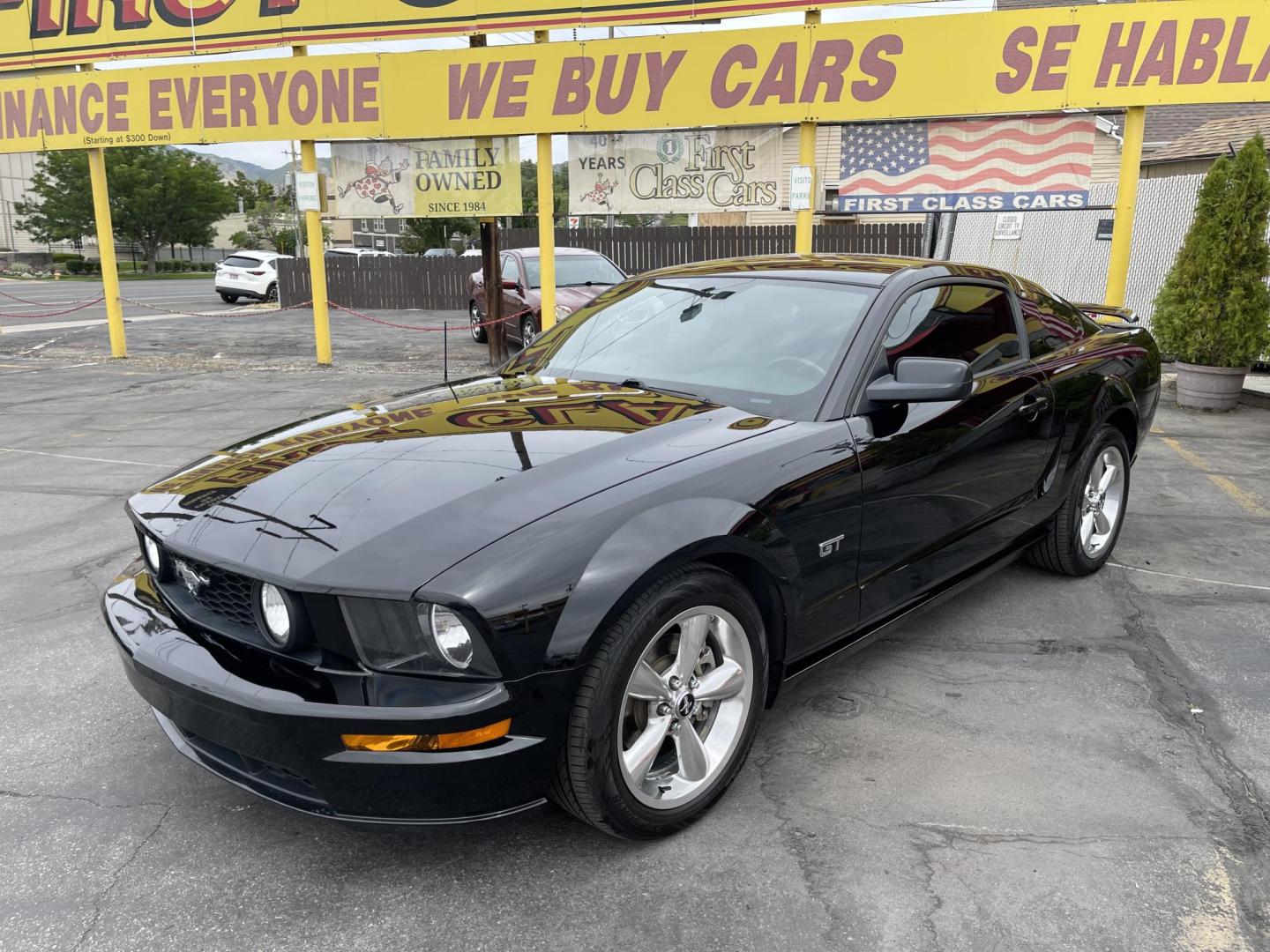 2007 Black /BLACK Ford Mustang GT Deluxe Coupe (1ZVFT82H075) with an 4.6L V8 SOHC 24V engine, Manual transmission, located at 801 South State Street, Salt Lake City, UT, 84111, (801) 328-0098, 40.751953, -111.888206 - ??Clean title 1 owner, no accidents! Immaculate condition inside and out must see! Very clean, this is the model everyone wants the GT V8 with Manual transmission super nice Mustang! Hard to find with the GT V8 and manual we don't see very many any more especially in excellent condition like this on - Photo#3