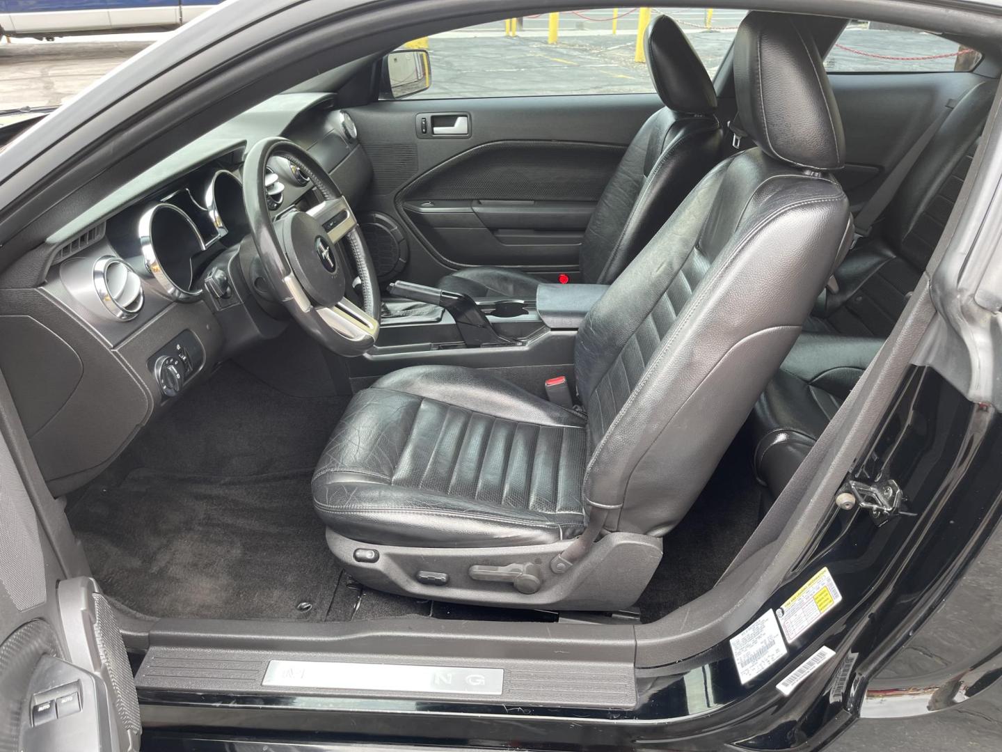 2007 Black /BLACK Ford Mustang GT Deluxe Coupe (1ZVFT82H075) with an 4.6L V8 SOHC 24V engine, Manual transmission, located at 801 South State Street, Salt Lake City, UT, 84111, (801) 328-0098, 40.751953, -111.888206 - ??Clean title 1 owner, no accidents! Immaculate condition inside and out must see! Very clean, this is the model everyone wants the GT V8 with Manual transmission super nice Mustang! Hard to find with the GT V8 and manual we don't see very many any more especially in excellent condition like this on - Photo#21