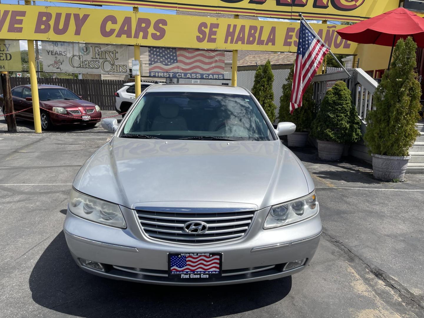 2007 Silver Sky Metallic /Gray Hyundai Azera Limited (KMHFC46FX7A) with an 3.8L V6 DOHC 24V engine, 5-Speed Automatic Overdrive transmission, located at 801 South State Street, Salt Lake City, UT, 84111, (801) 328-0098, 40.751953, -111.888206 - Clean title!!! Wow low miles only 97,932 miles that is extremely low and hard to find in this price range for a 2007 year car. This vehicle is in great shape inside and out and has been taken car of and cared for. The gentlemen that owned this before the most previous owner was an older gentlemen th - Photo#3