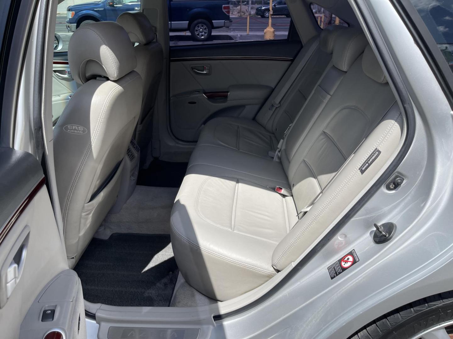 2007 Silver Sky Metallic /Gray Hyundai Azera Limited (KMHFC46FX7A) with an 3.8L V6 DOHC 24V engine, 5-Speed Automatic Overdrive transmission, located at 801 South State Street, Salt Lake City, UT, 84111, (801) 328-0098, 40.751953, -111.888206 - Clean title!!! Wow low miles only 97,932 miles that is extremely low and hard to find in this price range for a 2007 year car. This vehicle is in great shape inside and out and has been taken car of and cared for. The gentlemen that owned this before the most previous owner was an older gentlemen th - Photo#16