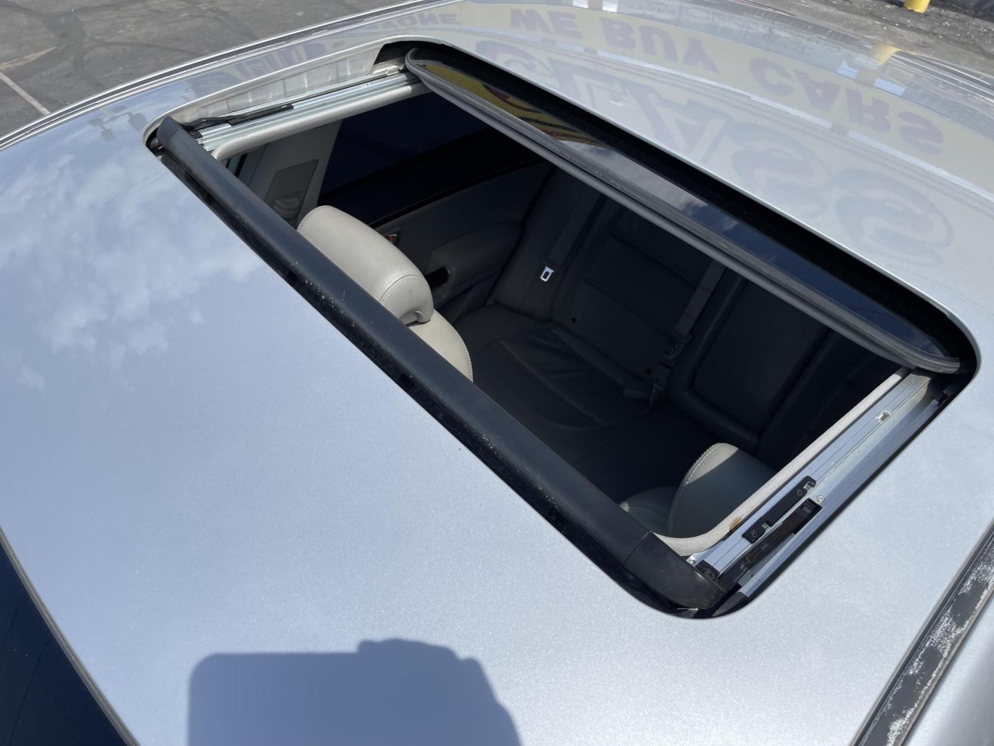 2007 Silver Sky Metallic /Gray Hyundai Azera Limited (KMHFC46FX7A) with an 3.8L V6 DOHC 24V engine, 5-Speed Automatic Overdrive transmission, located at 801 South State Street, Salt Lake City, UT, 84111, (801) 328-0098, 40.751953, -111.888206 - Clean title!!! Wow low miles only 97,932 miles that is extremely low and hard to find in this price range for a 2007 year car. This vehicle is in great shape inside and out and has been taken car of and cared for. The gentlemen that owned this before the most previous owner was an older gentlemen th - Photo#28