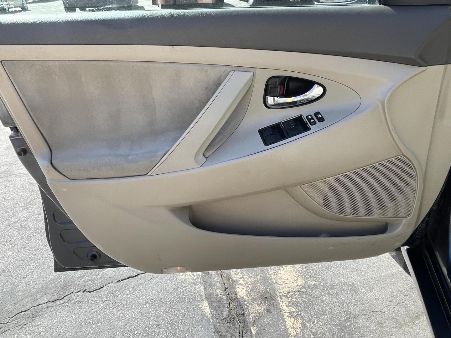 2009 Sterling Gray Metallic /Gray Toyota Camry LE 5-Spd AT (4T1BE46K49U) with an 2.4L L4 DOHC 16V engine, 5-Speed Automatic Overdrive transmission, located at 801 South State Street, Salt Lake City, UT, 84111, (801) 328-0098, 40.751953, -111.888206 - Clean title! No accidents on Carfax report! Only 2 previous owners on Carfax history report! Carfax shows regular service was done on this vehicle including oil changes and maintenance intervals. Vehicle has passed state of Utah emissions already and checked out by our mechanic and approved for up t - Photo#16