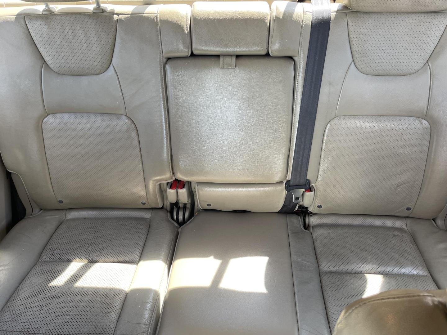 2013 Maroon /Tan Honda Ridgeline RTL w/ Leather and Navigation (5FPYK1F53DB) with an 3.5L V6 SOHC 24V engine, 5-Speed Automatic transmission, located at 801 South State Street, Salt Lake City, UT, 84111, (801) 328-0098, 40.751953, -111.888206 - Clean title! 4x4 in great condition! Bed liner is brand new and looks great we had a new bed liner installed! Truck has been through our mechanic shop and passed emissions already and approved for up to a 3 month to 5 year warranty that can be purchased! Very nice truck for anyone looking for a Ridg - Photo#18