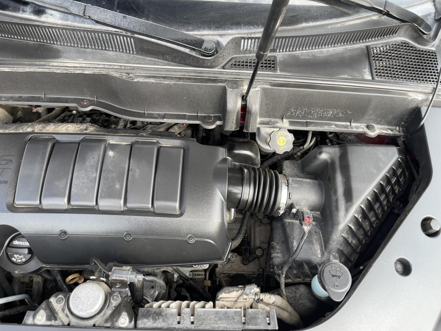 2015 Maroon /Black Chevrolet Traverse LTZ AWD (1GNKVJKD0FJ) with an 3.6L V6 DOHC 24V engine, 6-Speed Automatic transmission, located at 801 South State Street, Salt Lake City, UT, 84111, (801) 328-0098, 40.751953, -111.888206 - AWD, Clean title!!! Must see in great condition for the year, make and miles! Comes with all wheel drive and is loaded with lots of adds. Equipped with rear entertainment and rear a/c ventilation, 3rd row seating for the family great family vehicle! Heated and A/C seats! Vehicle has been inspected b - Photo#31