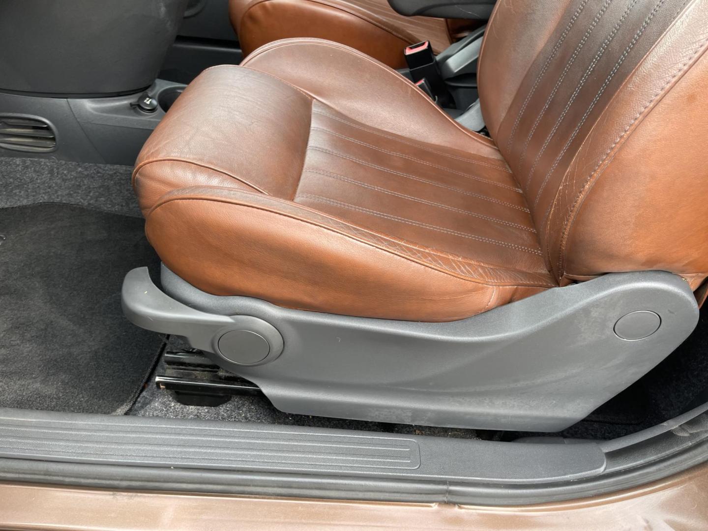 2013 Bamboo Pearl /BROWN Fiat 500 Lounge Hatchback (3C3CFFCR9DT) with an 1.4L L4 engine, 6-Speed Automatic transmission, located at 801 South State Street, Salt Lake City, UT, 84111, (801) 328-0098, 40.751953, -111.888206 - Clean title! No accidents on Carfax! Carfax shows only 2 owners no accidents clean title! Vehicle has been maintained and cared for Carfax show 16 maintenance service records that includes oil changes and maintenance. This has passed all inspections certifications and approved for up to a 5 year war - Photo#18