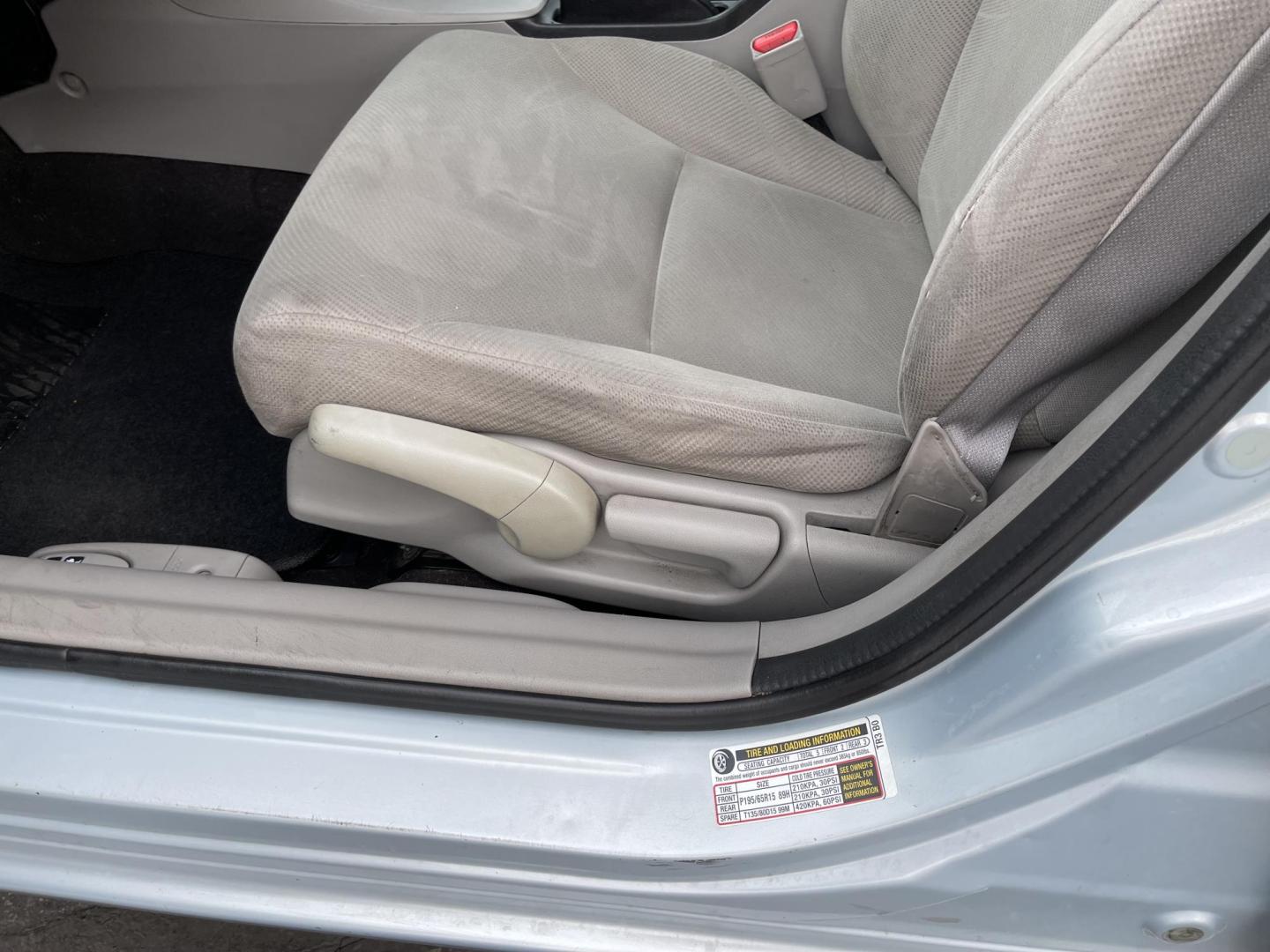 2012 Satin Silver Metallic /Gray Honda Civic LX Sedan 5-Speed AT (19XFB2F5XCE) with an 1.8L L4 SOHC 16V engine, 5-Speed Automatic transmission, located at 801 South State Street, Salt Lake City, UT, 84111, (801) 328-0098, 40.751953, -111.888206 - Clean title!!! No accidents on Carfax history report! Vehicle has been very well taken care of and maintained Carfax shows this vehicle has been serviced 25 times that includes oil changes and regular maintenance that has been performed. Great gas saver this 2012 Honda Civic LX with a 1.8L engine g - Photo#16