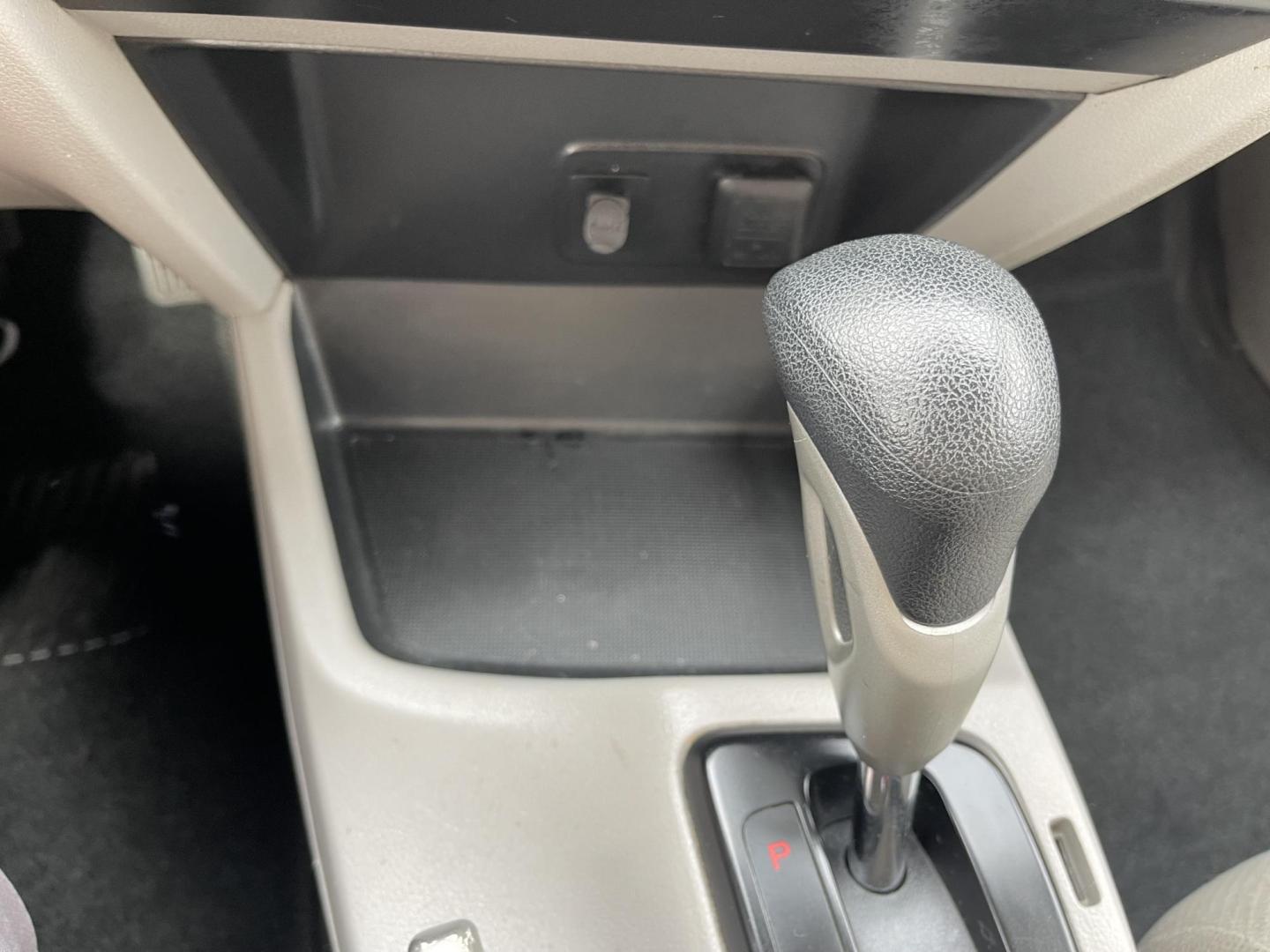 2012 Satin Silver Metallic /Gray Honda Civic LX Sedan 5-Speed AT (19XFB2F5XCE) with an 1.8L L4 SOHC 16V engine, 5-Speed Automatic transmission, located at 801 South State Street, Salt Lake City, UT, 84111, (801) 328-0098, 40.751953, -111.888206 - Clean title!!! No accidents on Carfax history report! Vehicle has been very well taken care of and maintained Carfax shows this vehicle has been serviced 25 times that includes oil changes and regular maintenance that has been performed. Great gas saver this 2012 Honda Civic LX with a 1.8L engine g - Photo#21