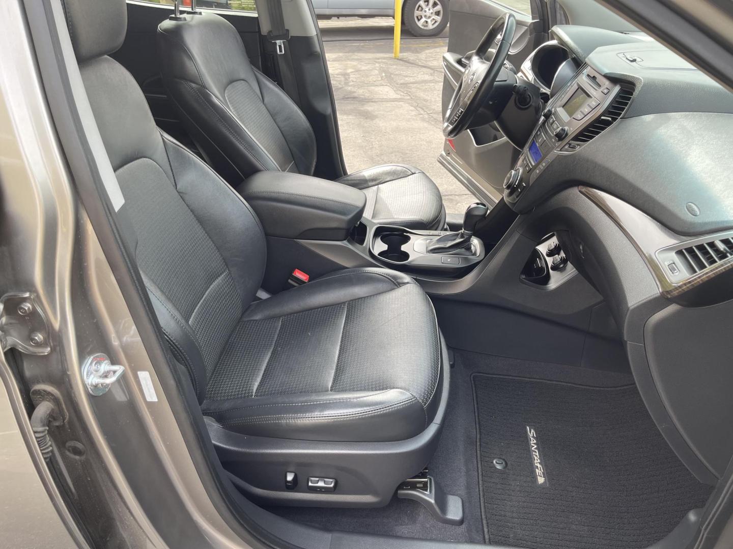 2013 Bamboo Pearl /Black Hyundai Santa Fe Sport 2.0 AWD (5XYZUDLA9DG) with an 2.0L L4 DOHC 16V engine, 6-Speed Automatic transmission, located at 801 South State Street, Salt Lake City, UT, 84111, (801) 328-0098, 40.751953, -111.888206 - Clean title no accidents!!! Super clean with very low miles only 67k miles very clean hard to find! This is perfect for the snow with all wheel drive perfect all around year SUV! Immaculate condition inside and out Carfax shows all regular service was done and cared for. The 2013 Hyundai Santa Fe 2. - Photo#36