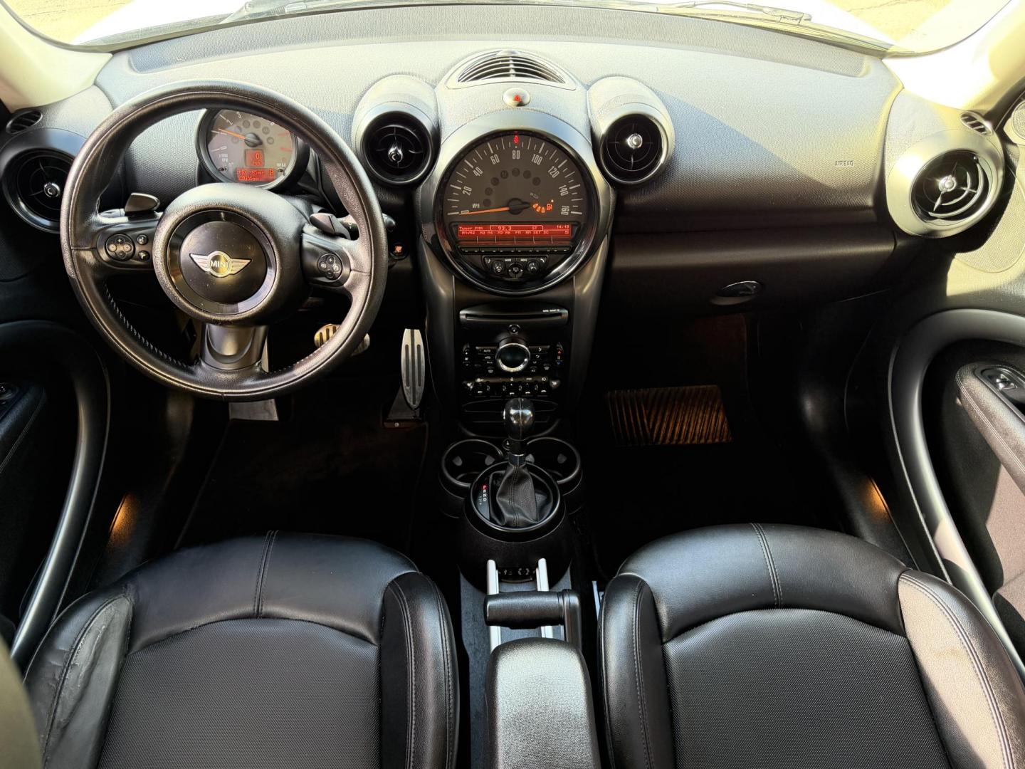 2015 Super White /Black Mini Countryman S (WMWZC3C57FW) with an 1.6L L4 DOHC 16V TURBO engine, Automatic transmission, located at 801 South State Street, Salt Lake City, UT, 84111, (801) 328-0098, 40.751953, -111.888206 - Clean title! Immaculate condition! Hard to find in this great condition as this one. Fully loaded nice car great on gas! Features: Countryman S package, Alloy wheels, leather seats, heated seats, automatic, power windows, power locks, power mirrors, low miles, gas saver, great fuel economy, newer - Photo#15