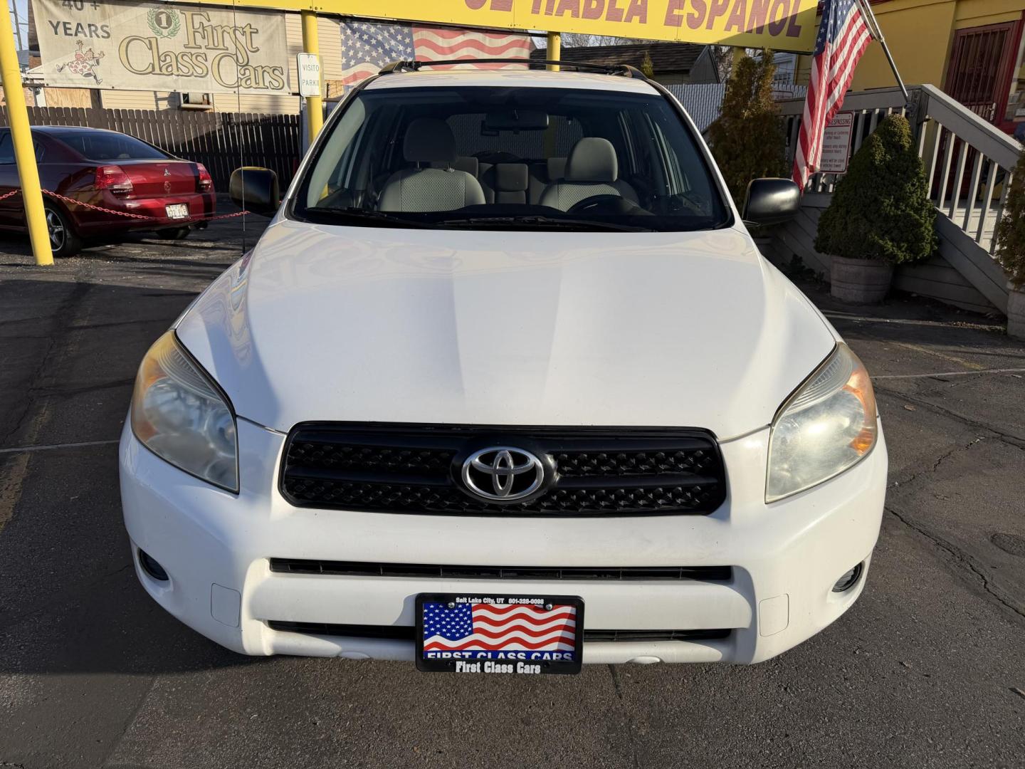 2006 Super White /Gray Toyota RAV4 Base I4 2WD (JTMZD33V866) with an 2.4L L4 DOHC 16V engine, 4-Speed Automatic transmission, located at 801 South State Street, Salt Lake City, UT, 84111, (801) 328-0098, 40.751953, -111.888206 - Clean title! No accidents on Carfax! Clean bill of health Carfax shows this SUV has been maintained and cared for it has been serviced regularly for oil changes and regular maintenance Carfax report shows over 42 service records and no accidents!!! Approved for up to a 5 year warranty passed all ins - Photo#2
