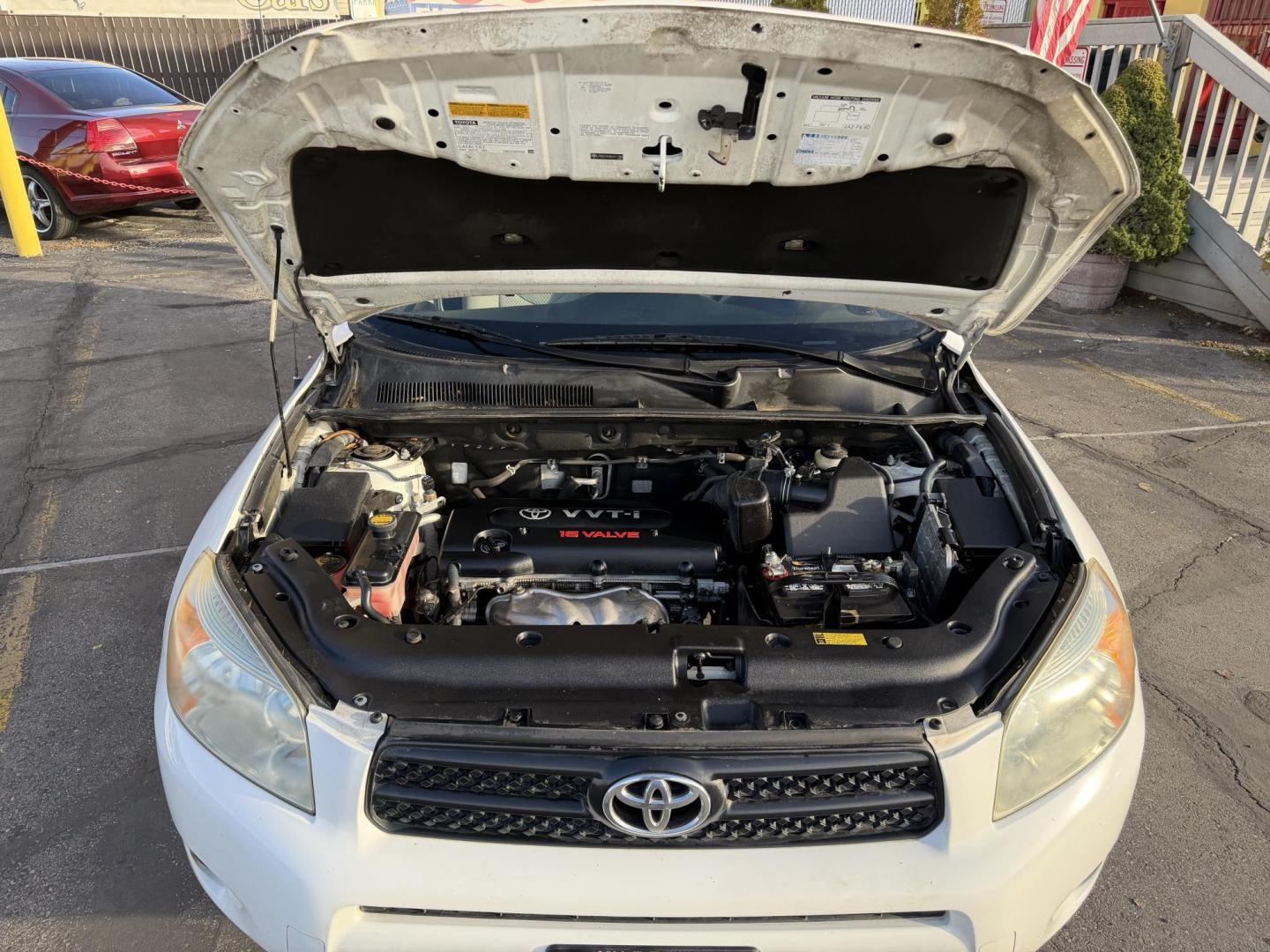 2006 Super White /Gray Toyota RAV4 Base I4 2WD (JTMZD33V866) with an 2.4L L4 DOHC 16V engine, 4-Speed Automatic transmission, located at 801 South State Street, Salt Lake City, UT, 84111, (801) 328-0098, 40.751953, -111.888206 - Clean title! No accidents on Carfax! Clean bill of health Carfax shows this SUV has been maintained and cared for it has been serviced regularly for oil changes and regular maintenance Carfax report shows over 42 service records and no accidents!!! Approved for up to a 5 year warranty passed all ins - Photo#20