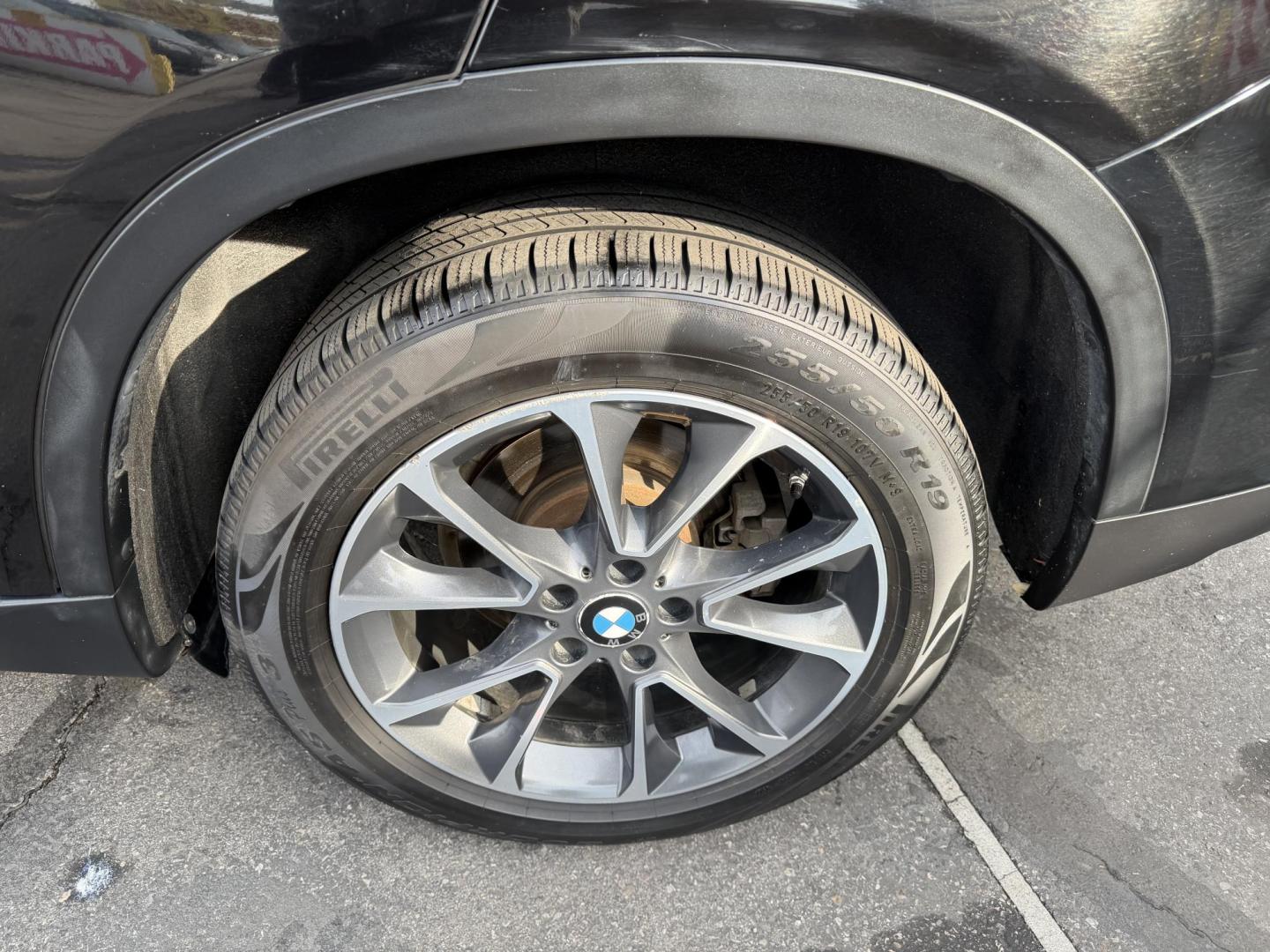 2014 Black /Black BMW X5 xDrive35i (5UXKR0C57E0) with an 3.0L L6 DOHC 24V engine, 8-Speed Automatic transmission, located at 801 South State Street, Salt Lake City, UT, 84111, (801) 328-0098, 40.751953, -111.888206 - Clean title on Carfax history report! No accidents! Immaculate condition inside and out this is a must see BMW X5! Great winter SUV all wheel drive! Tires in excellent shape this has been meticulously maintained and cared for. Features: Leather seats, AWD (all wheel drive), Power seats, heated sea - Photo#10