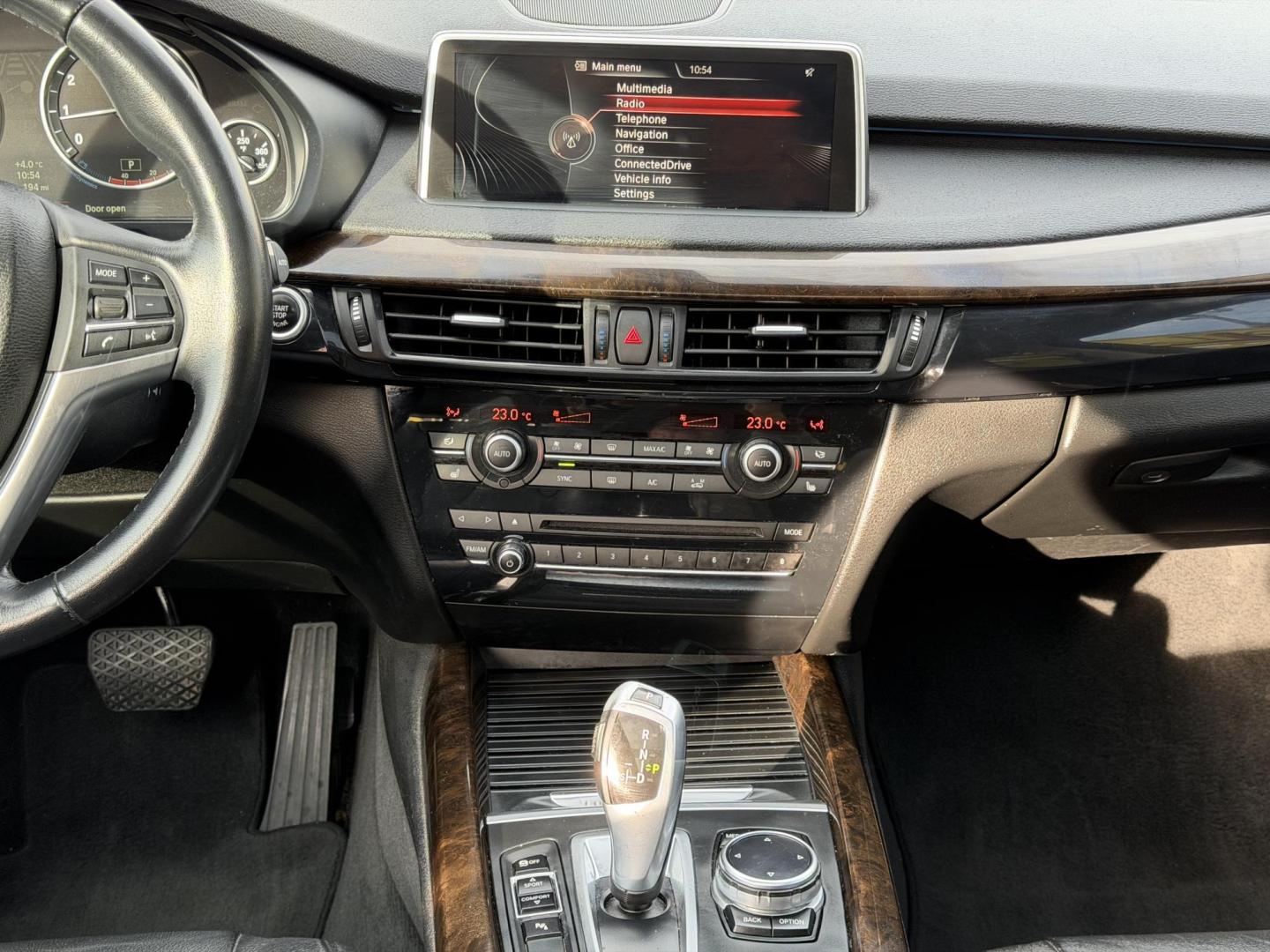 2014 Black /Black BMW X5 xDrive35i (5UXKR0C57E0) with an 3.0L L6 DOHC 24V engine, 8-Speed Automatic transmission, located at 801 South State Street, Salt Lake City, UT, 84111, (801) 328-0098, 40.751953, -111.888206 - Clean title on Carfax history report! No accidents! Immaculate condition inside and out this is a must see BMW X5! Great winter SUV all wheel drive! Tires in excellent shape this has been meticulously maintained and cared for. Features: Leather seats, AWD (all wheel drive), Power seats, heated sea - Photo#14